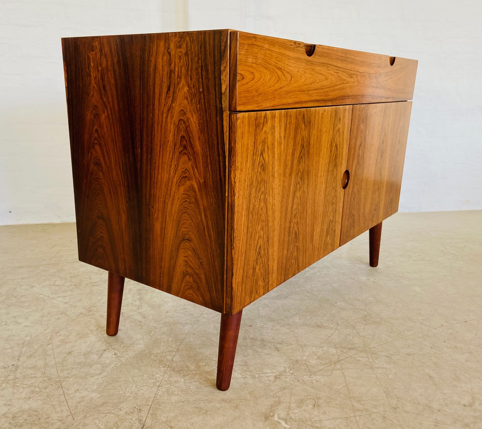 VINTAGE DANISH RETRO MID CENTURY ROSEWOOD SIDEBOARD  1960,s