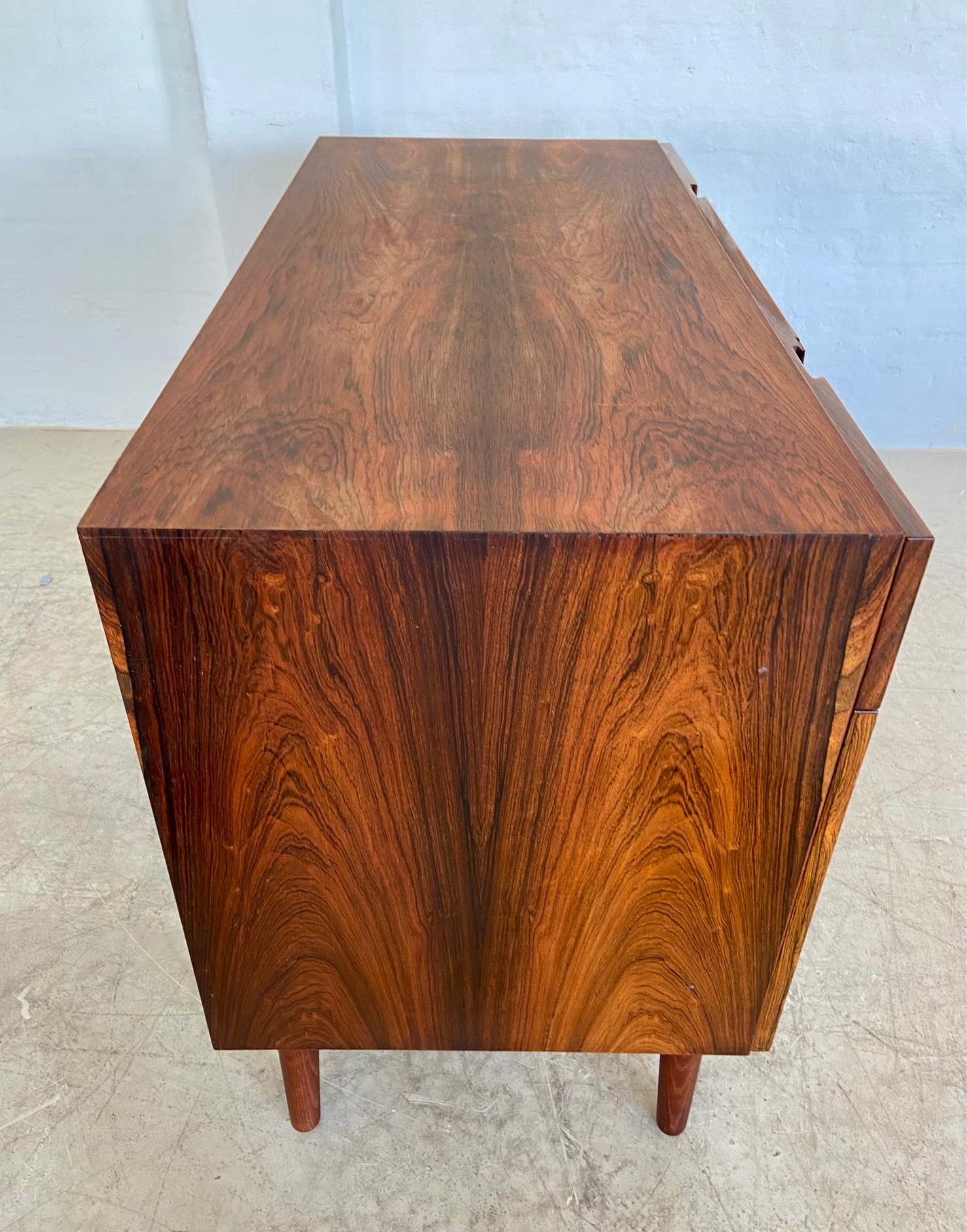 VINTAGE DANISH RETRO MID CENTURY ROSEWOOD SIDEBOARD  1960,s