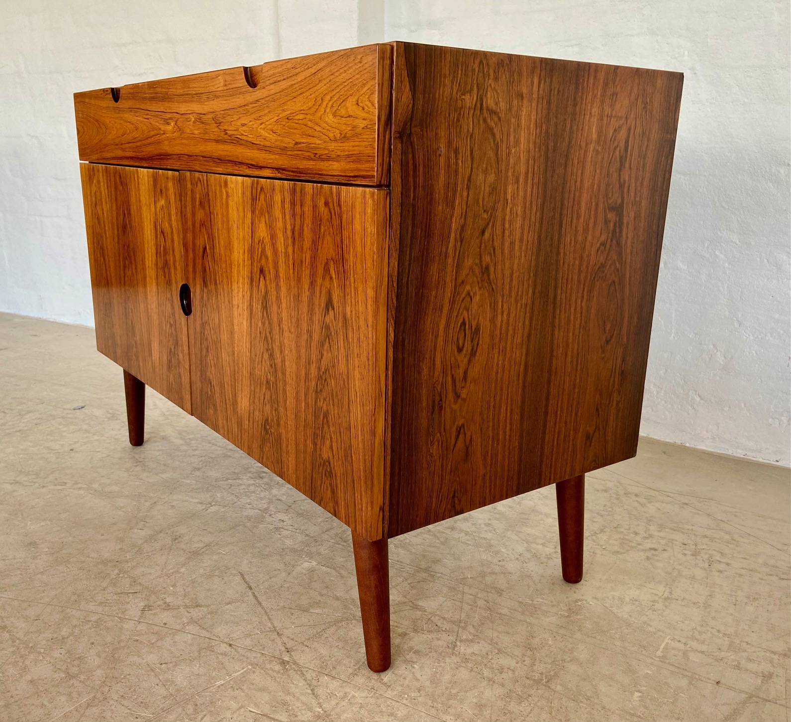 VINTAGE DANISH RETRO MID CENTURY ROSEWOOD SIDEBOARD  1960,s