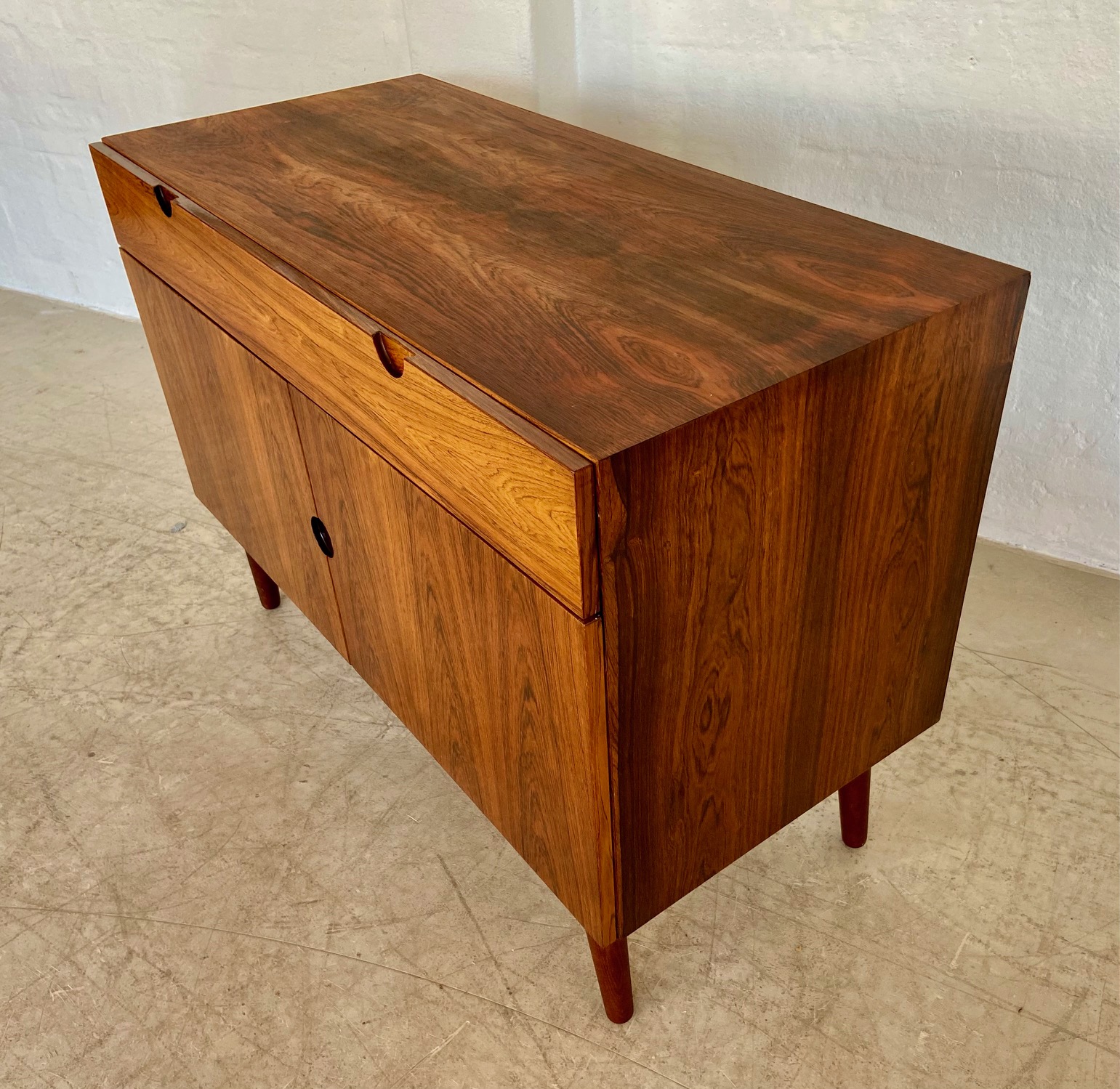 VINTAGE DANISH RETRO MID CENTURY ROSEWOOD SIDEBOARD  1960,s