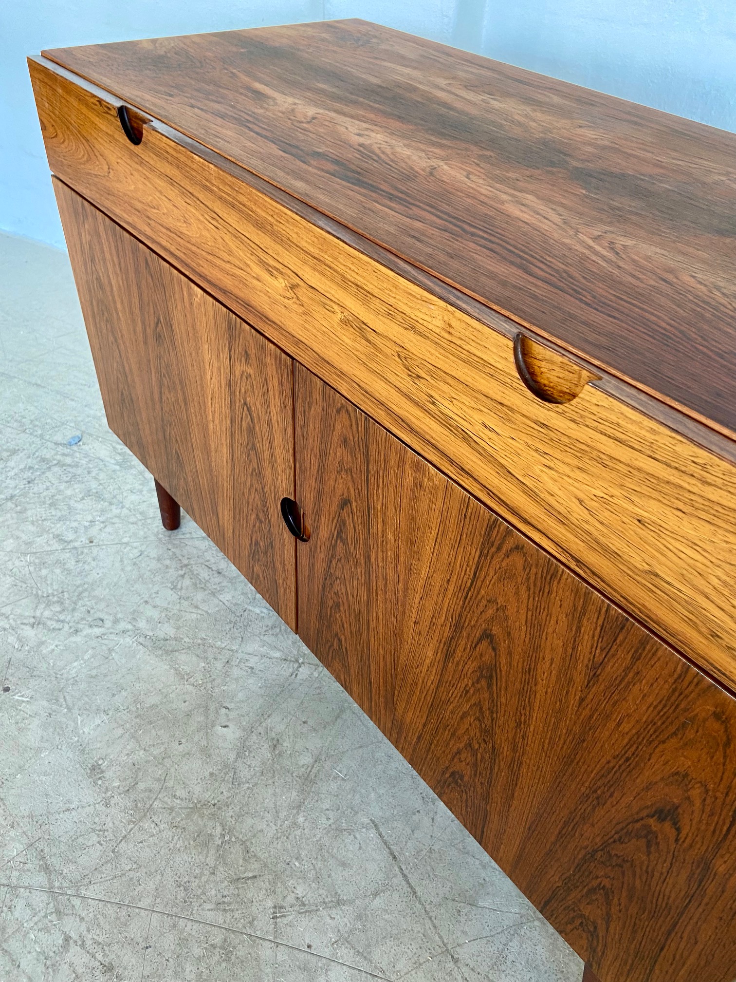 VINTAGE DANISH RETRO MID CENTURY ROSEWOOD SIDEBOARD  1960,s