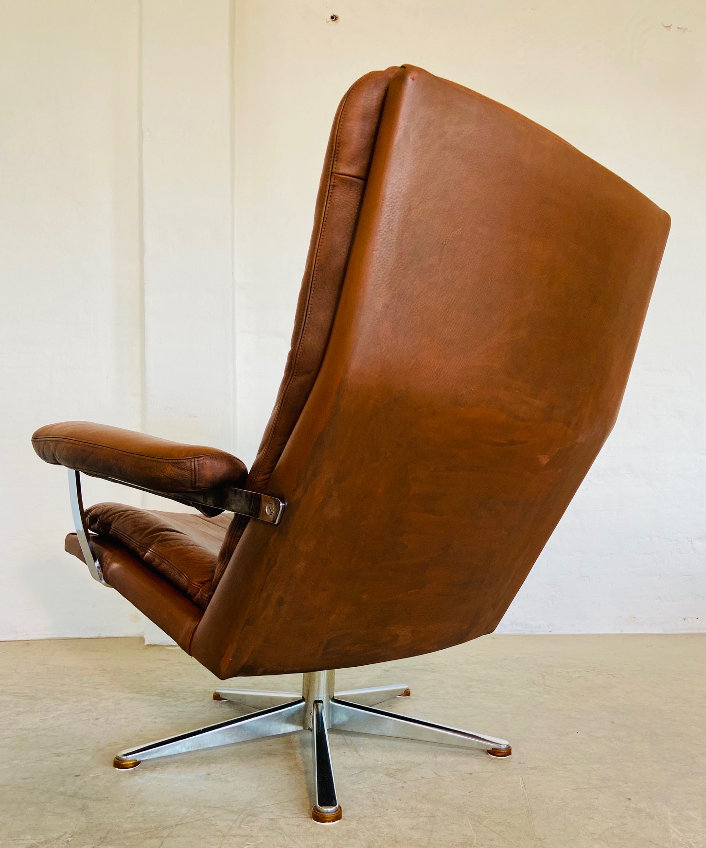 VINTAGE DANISH MID CENTURY COGNAC LEATHER WERNER LANGENFELD LOUNGE CHAIR 1960,s