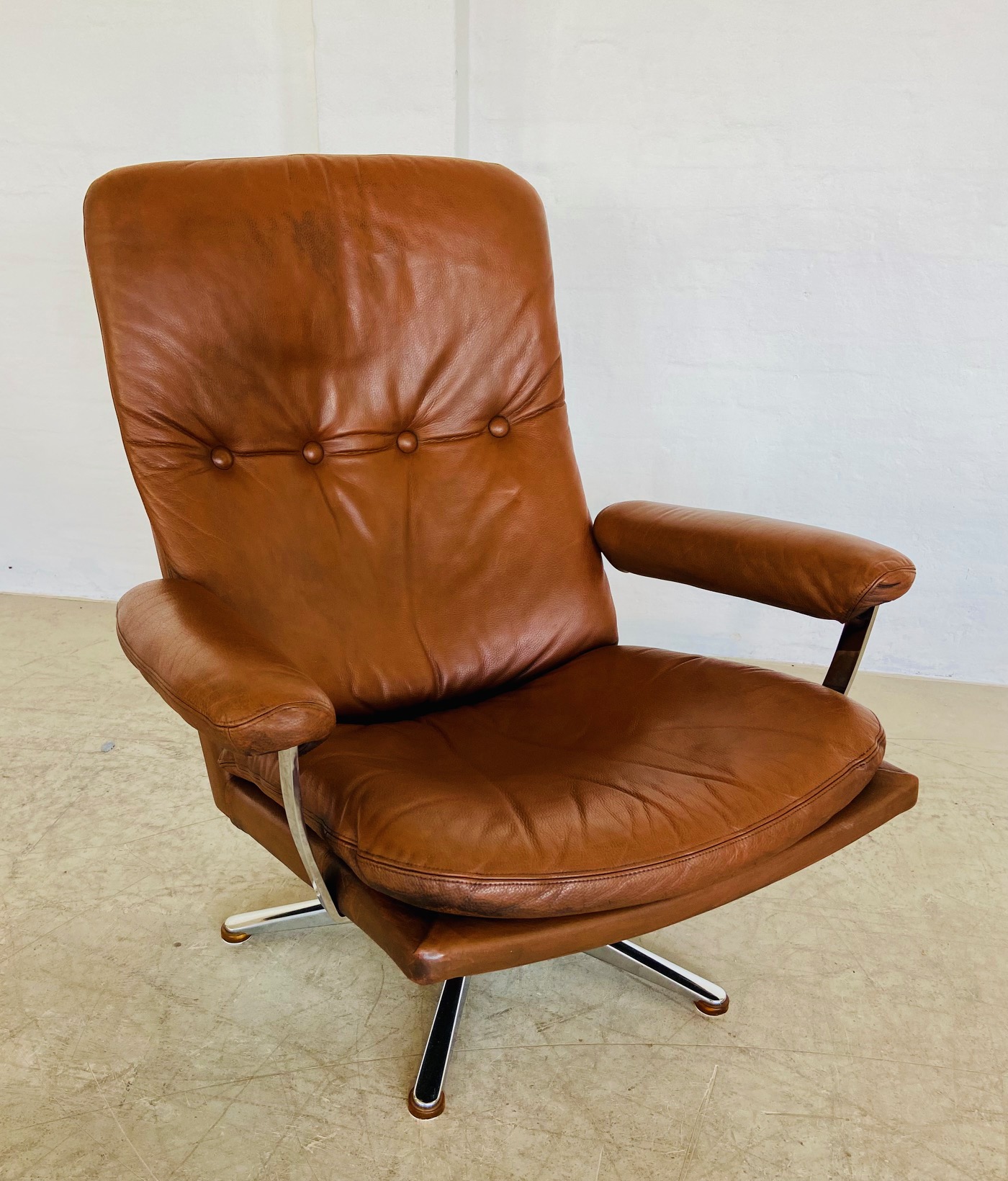 VINTAGE DANISH MID CENTURY COGNAC LEATHER WERNER LANGENFELD LOUNGE CHAIR 1960,s