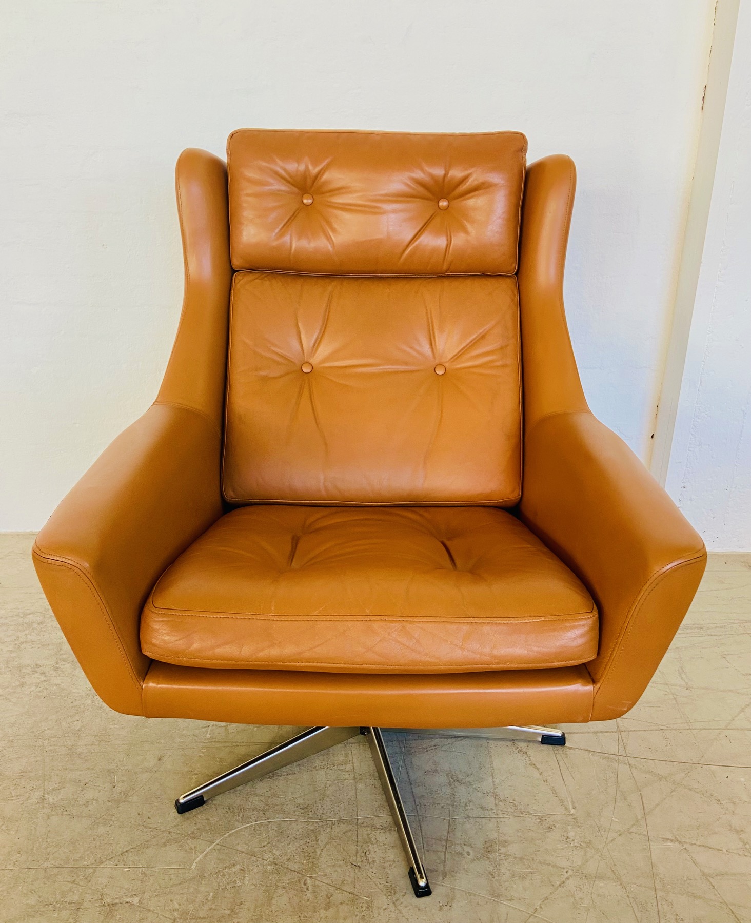 BRAMIN VINTAGE DANISH MID CENTURY COGNAC LEATHER LOUNGE CHAIR 1960,s