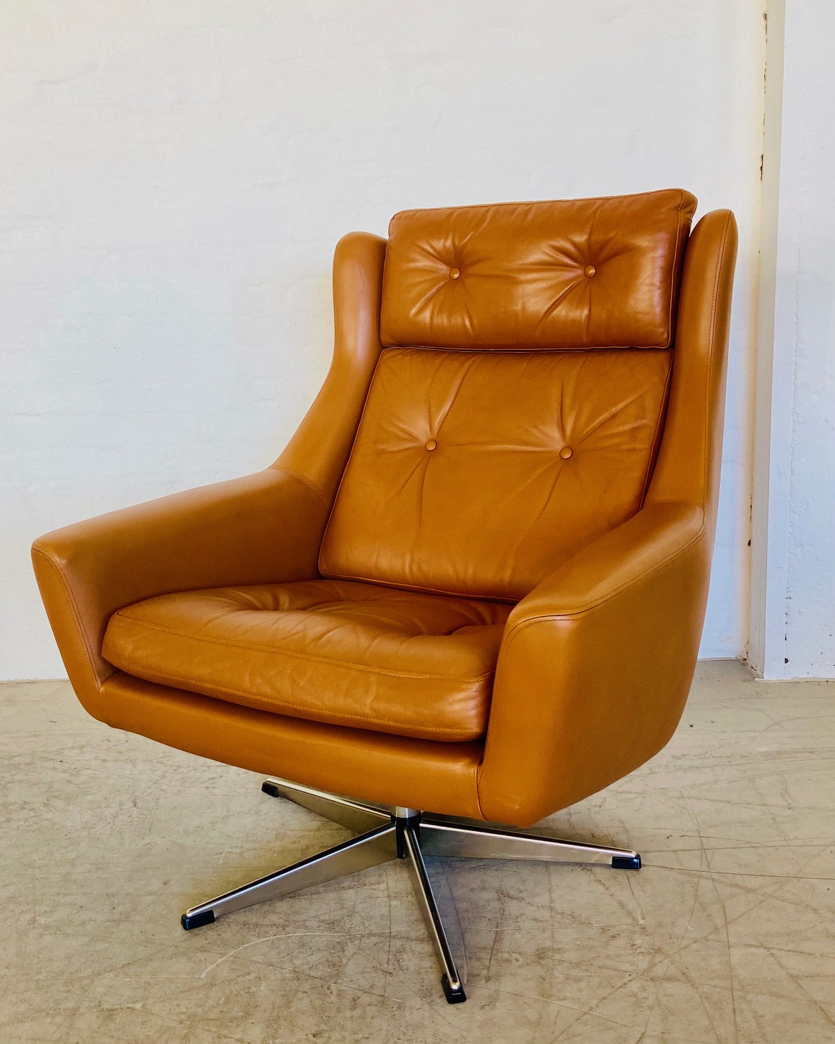 BRAMIN VINTAGE DANISH MID CENTURY COGNAC LEATHER LOUNGE CHAIR 1960,s