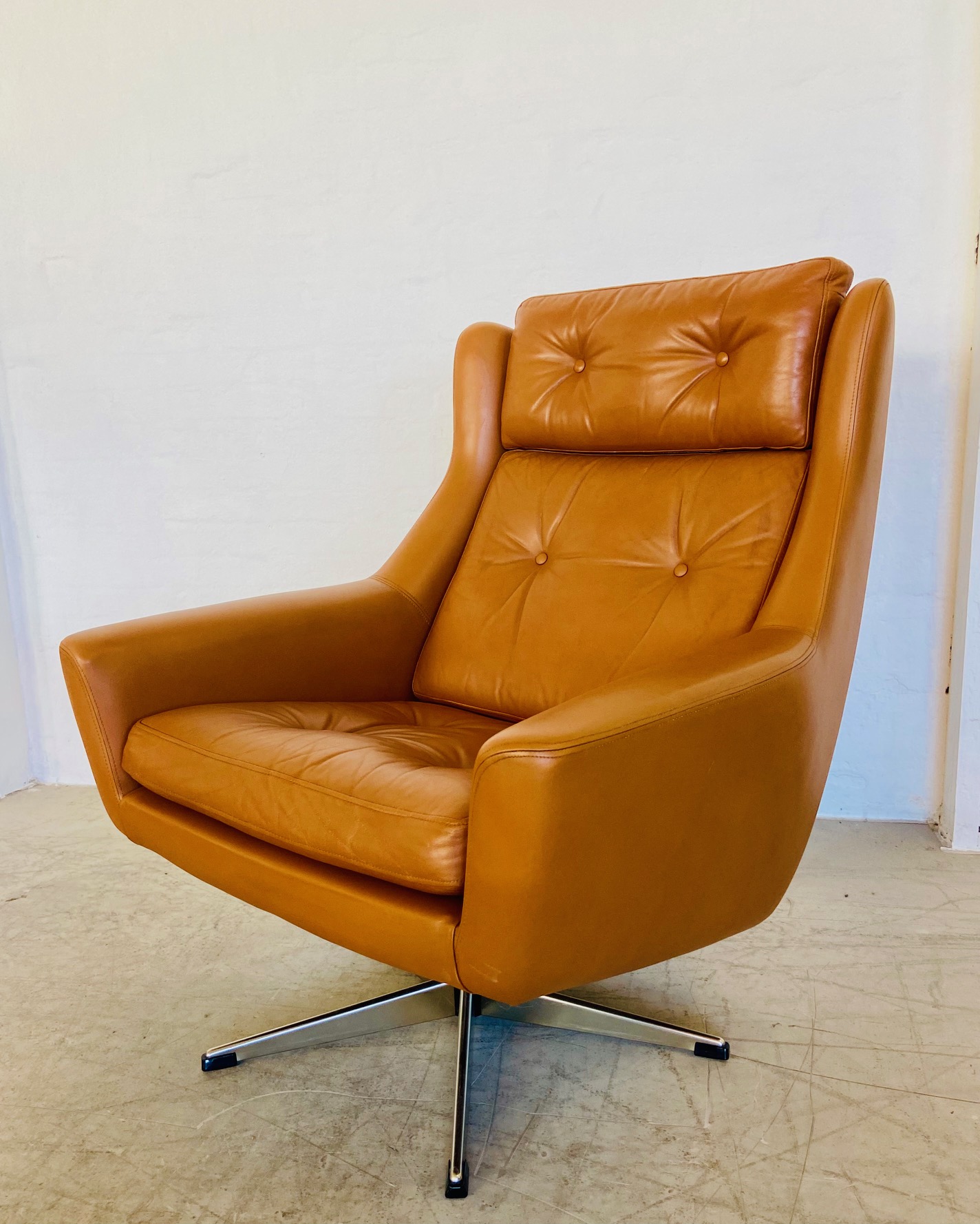 BRAMIN VINTAGE DANISH MID CENTURY COGNAC LEATHER LOUNGE CHAIR 1960,s