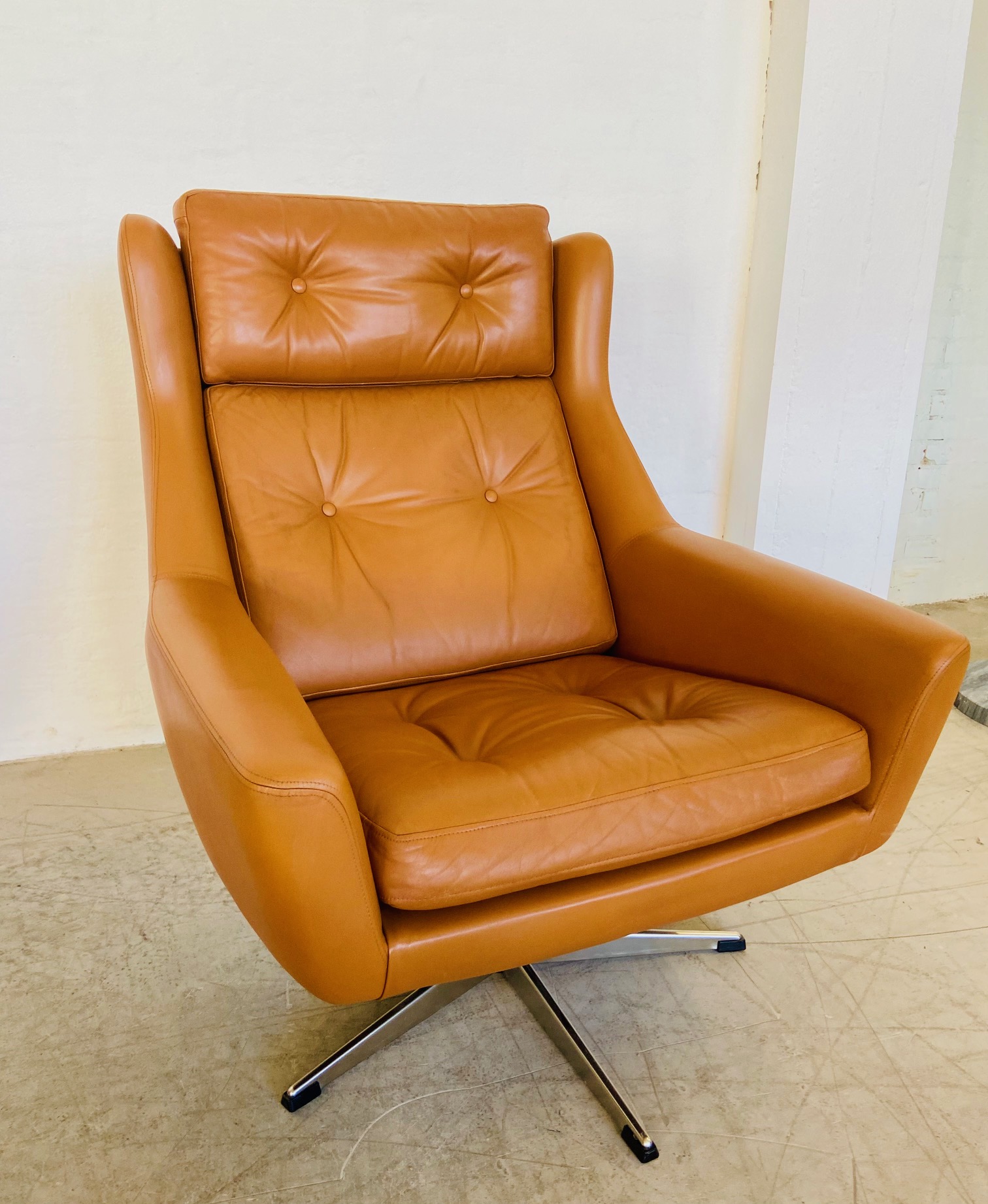 BRAMIN VINTAGE DANISH MID CENTURY COGNAC LEATHER LOUNGE CHAIR 1960,s