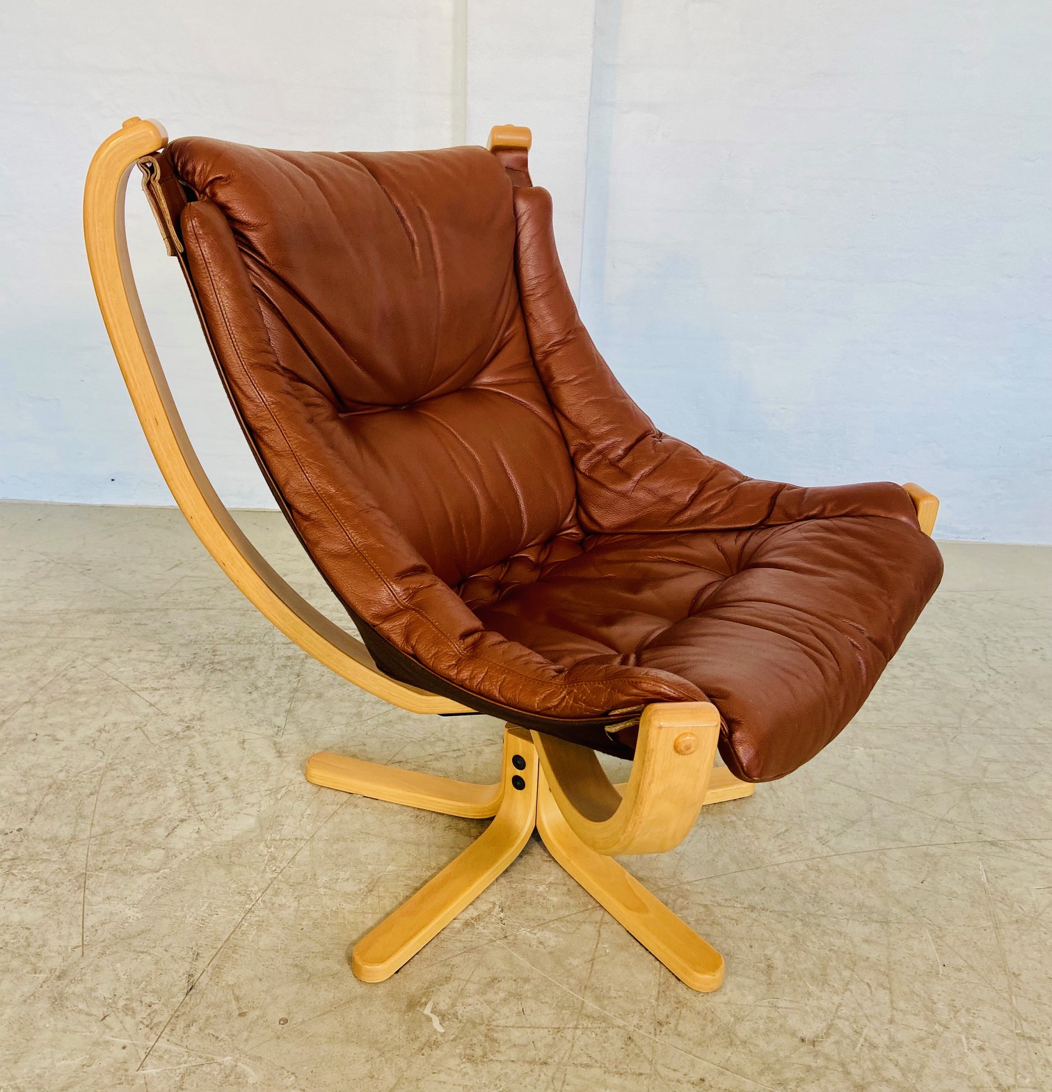 Vintage Retro Svend Skippers Cognac leather Swivel  Chair Set