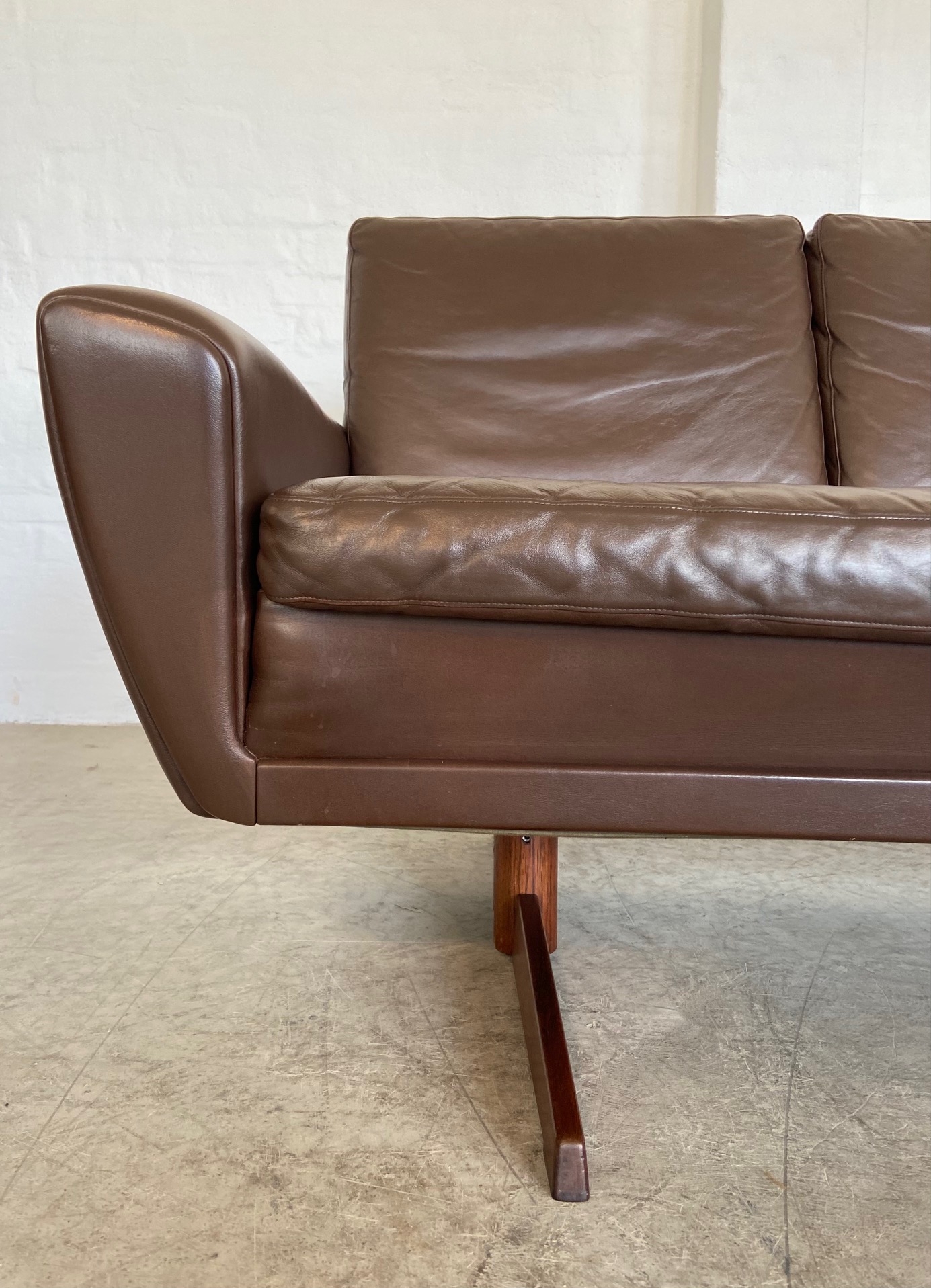 Vintage Danish Mid Century G. Thams Sofa in Brown Leather with Rosewood Legs 1960,s