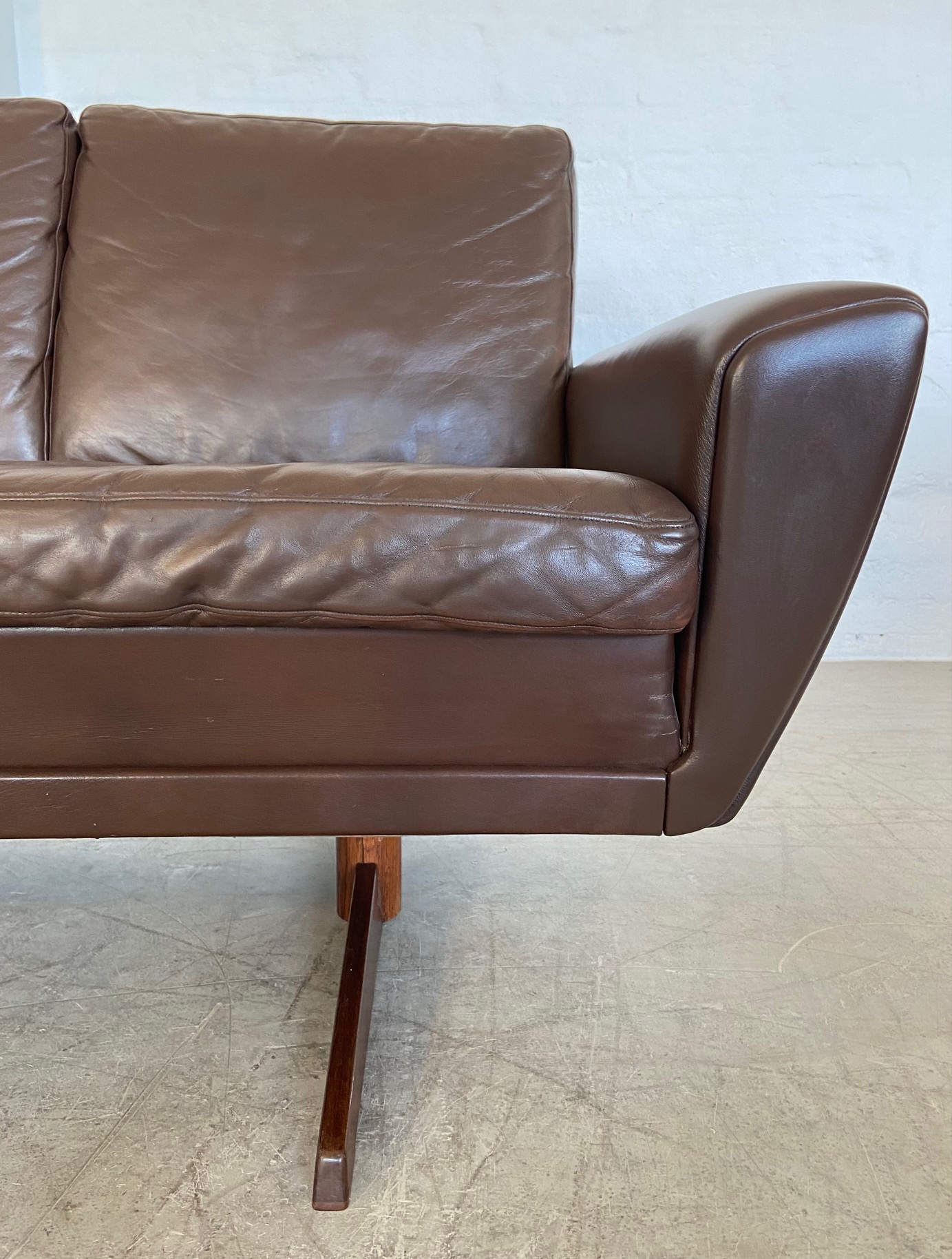 Vintage Danish Mid Century G. Thams Sofa in Brown Leather with Rosewood Legs 1960,s