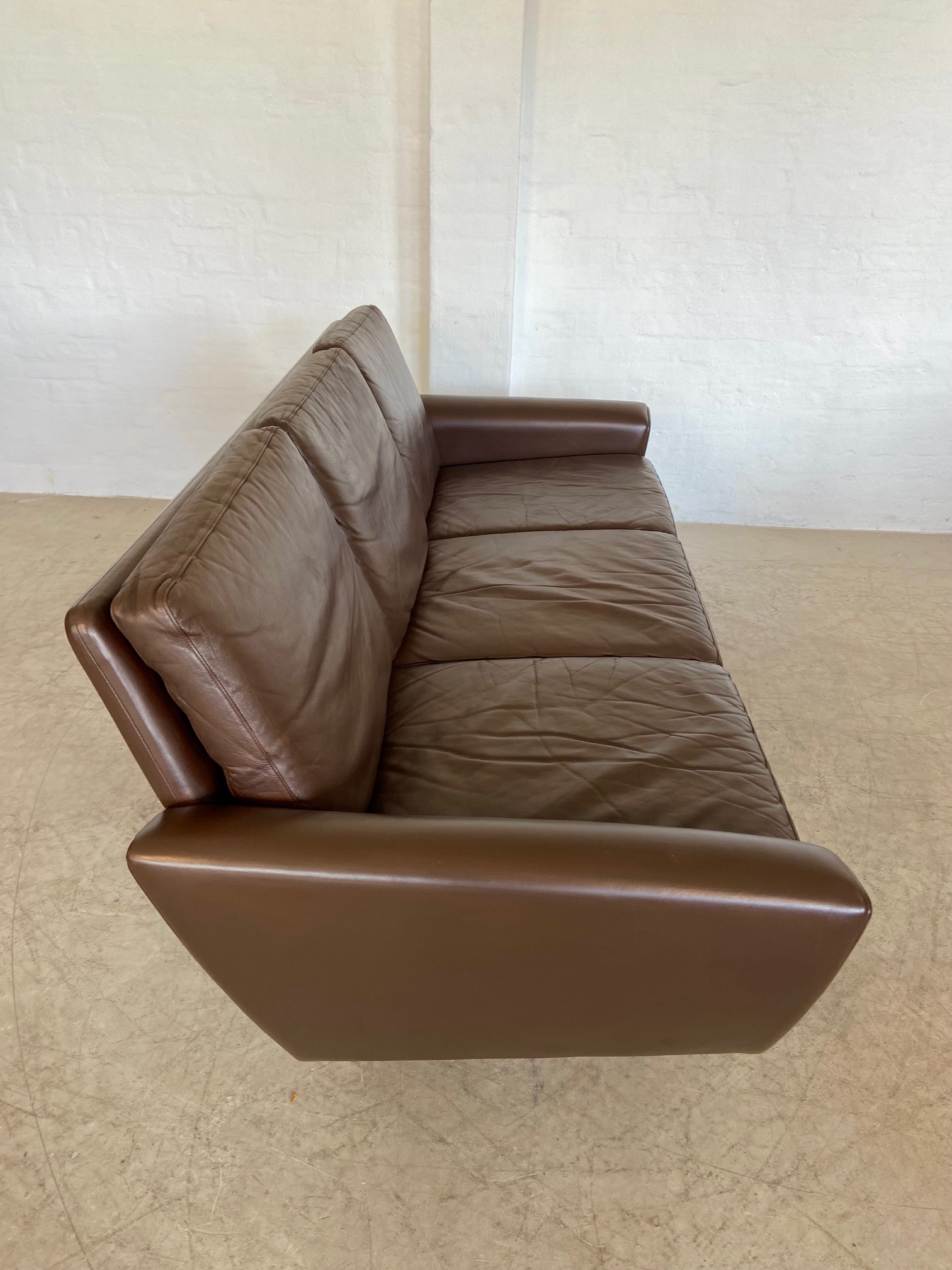 Vintage Danish Mid Century G. Thams Sofa in Brown Leather with Rosewood Legs 1960,s