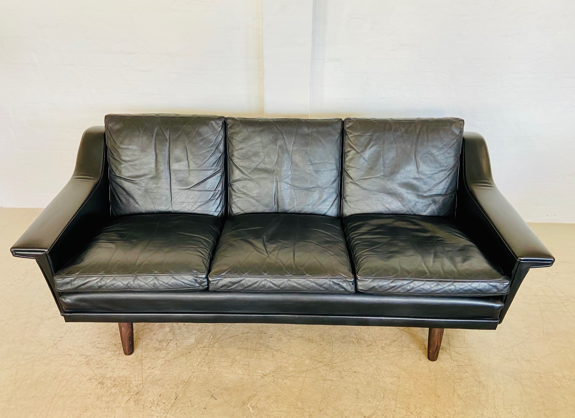 VINTAGE DANISH RETRO 3 PERSON BLACK LEATHER SOFA 1960,s