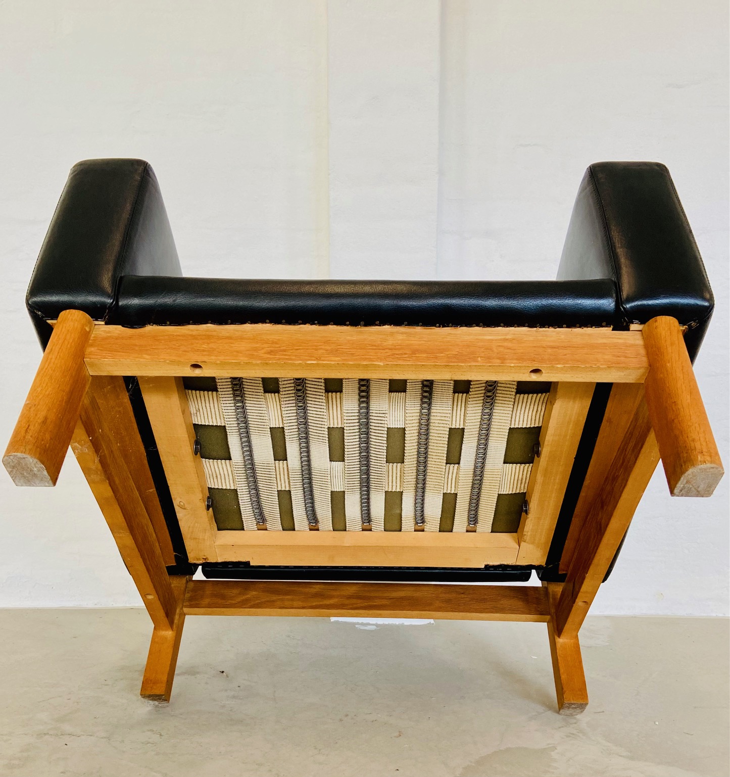IMG_5445 VINTAGE MID-CENTURY POUL M. VOLTHER LEATHER AND OAK LOUNGE CHAIR 1960,s