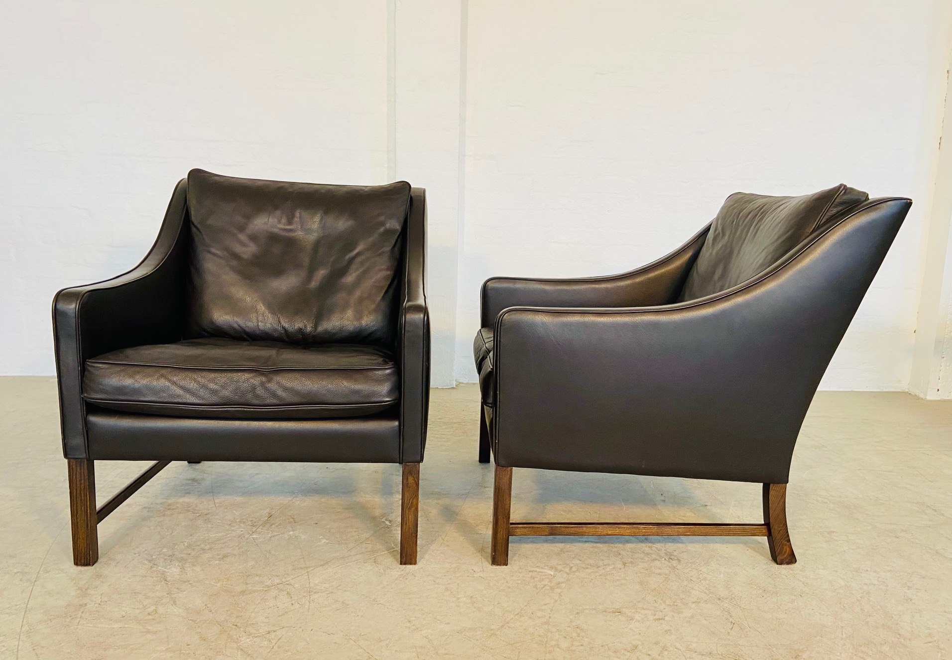 IMG_6469 Fredrik Kayser Mid-Century Leather & Rosewood Lounge Chairs β Brown Leather