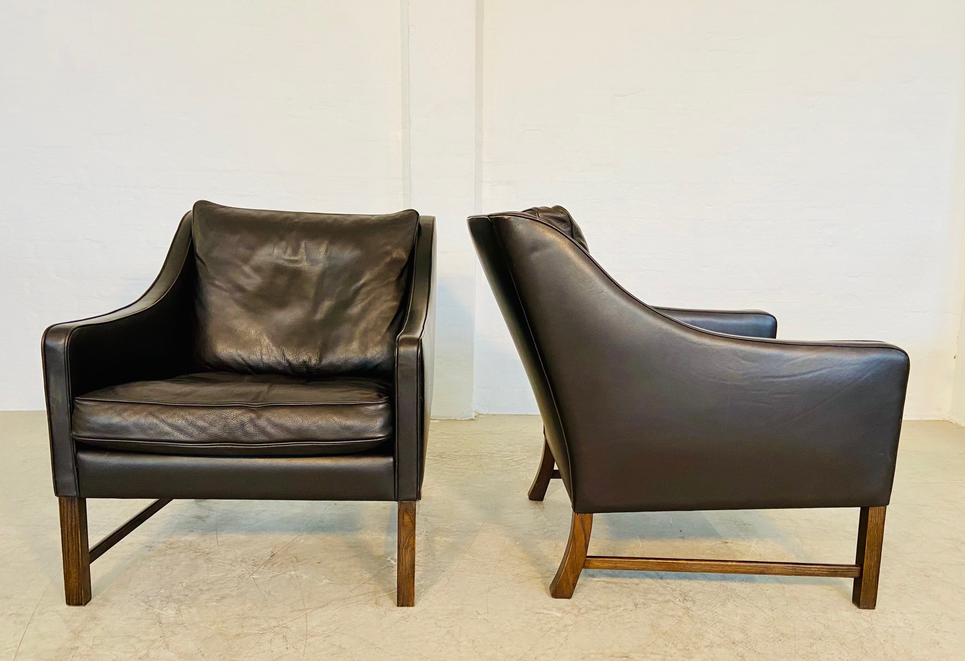 IMG_6471 Fredrik Kayser Mid-Century Leather & Rosewood Lounge Chairs β Brown Leather