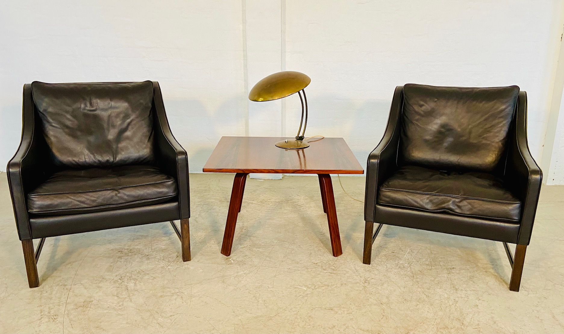 Fredrik Kayser Mid-Century Leather & Rosewood Lounge Chairs – Brown Leather