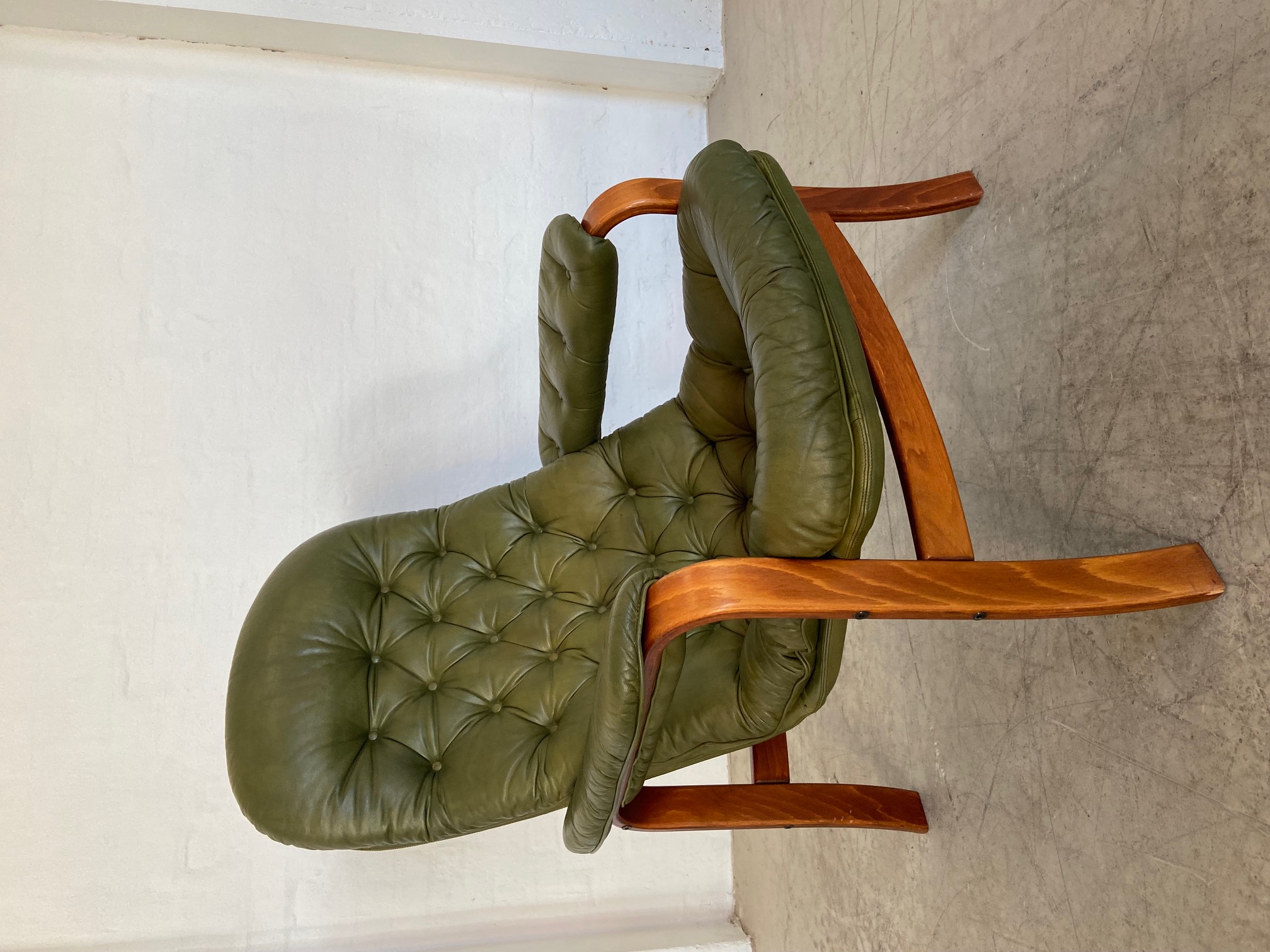 Vintage Swedish Mid-Century Olive Green Leather Lounge Chair by Gote Møbler – 1970s