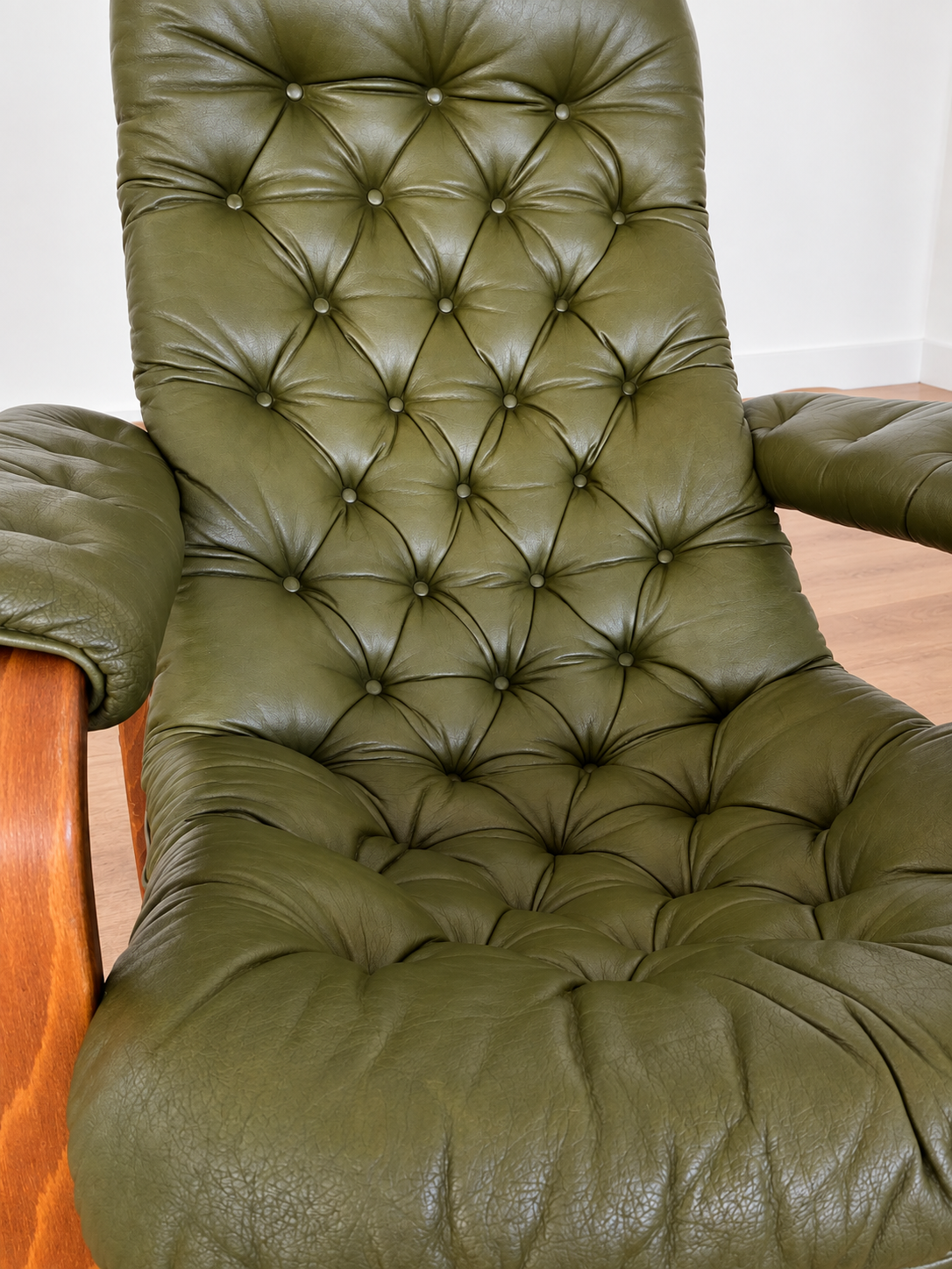 Vintage Swedish Mid-Century Olive Green Leather Lounge Chair by Gote Møbler – 1970s