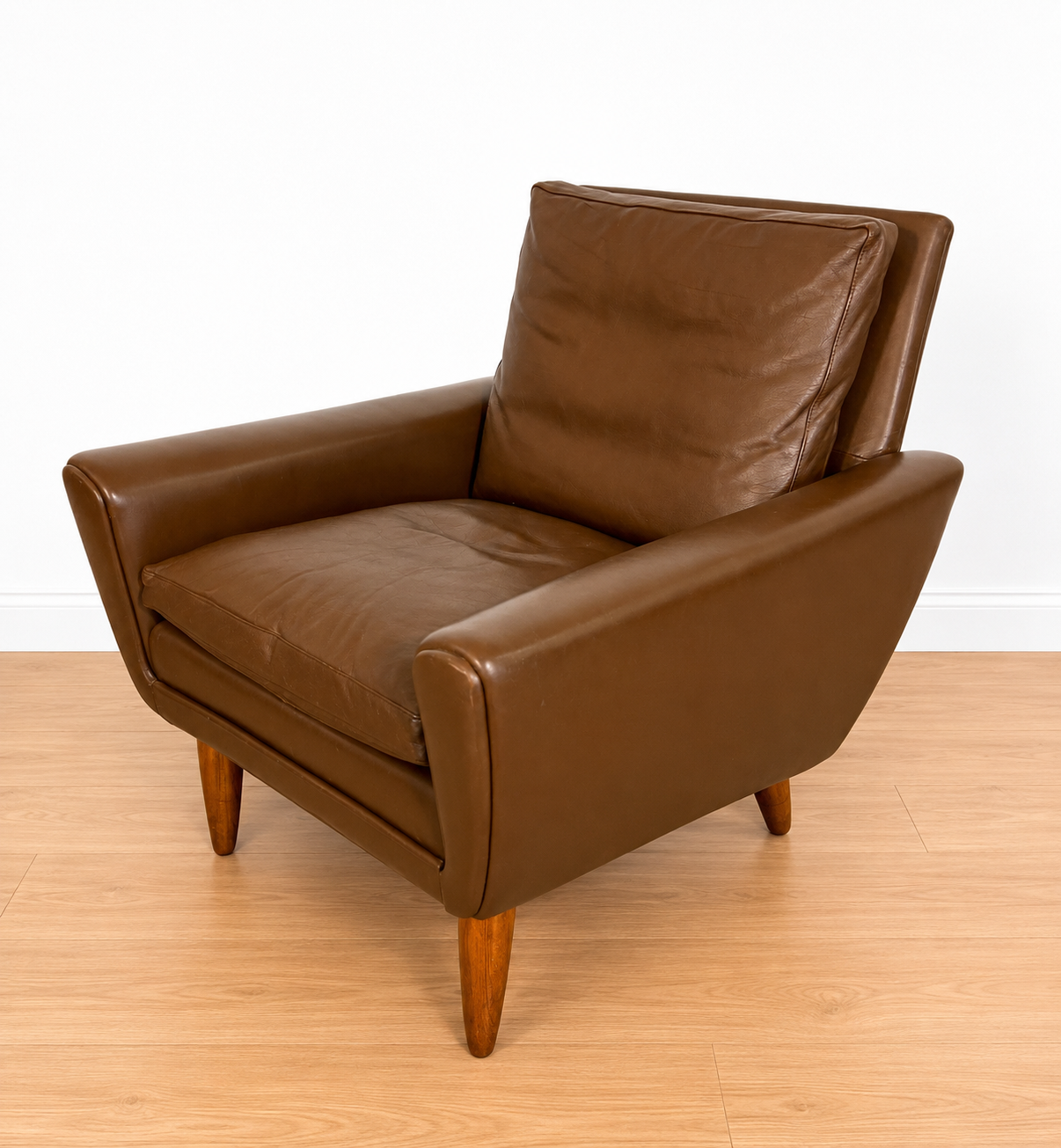 VINTAGE RETRO DANISH MID-CENTURY G. THAMS CLUB CHAIR IN BROWN LEATHER 60s