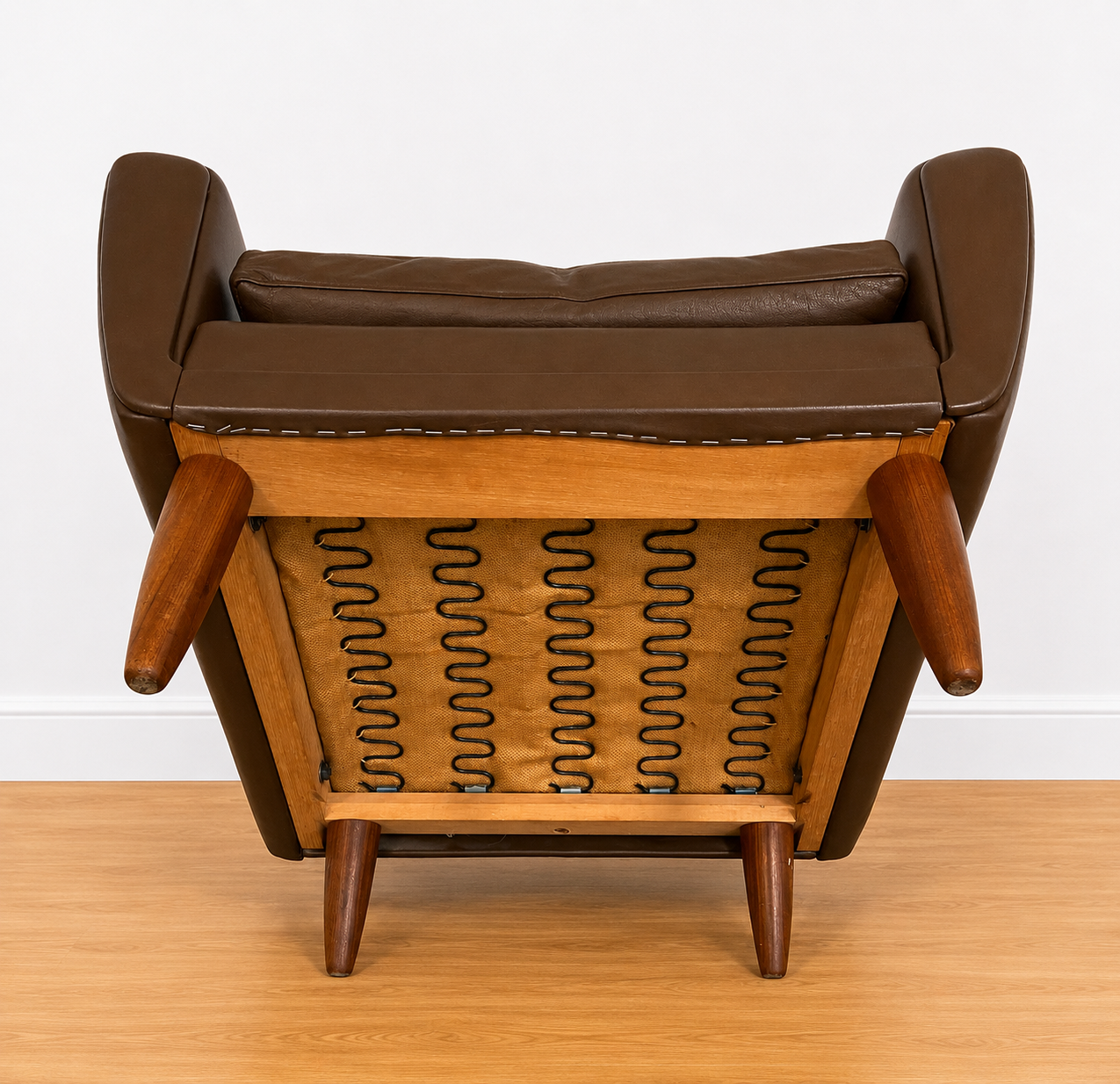 VINTAGE RETRO DANISH MID-CENTURY G. THAMS CLUB CHAIR IN BROWN LEATHER 60s
