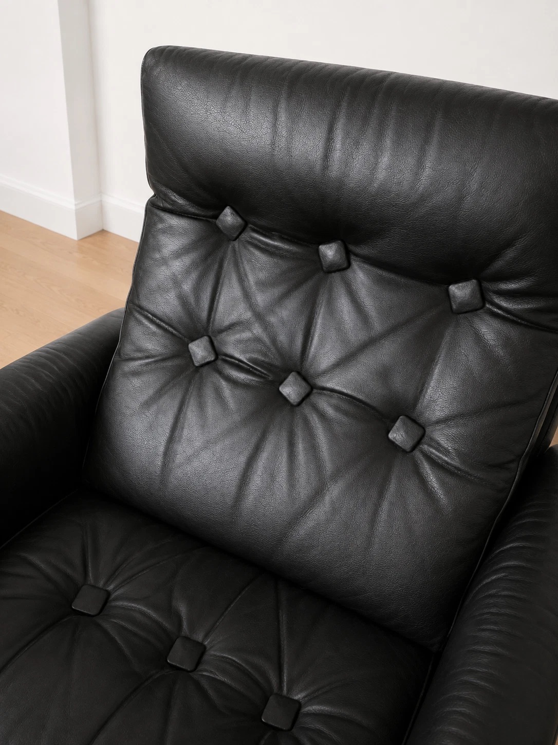 Vintage Danish Mid Century Black Leather swivel Chair 1970'S