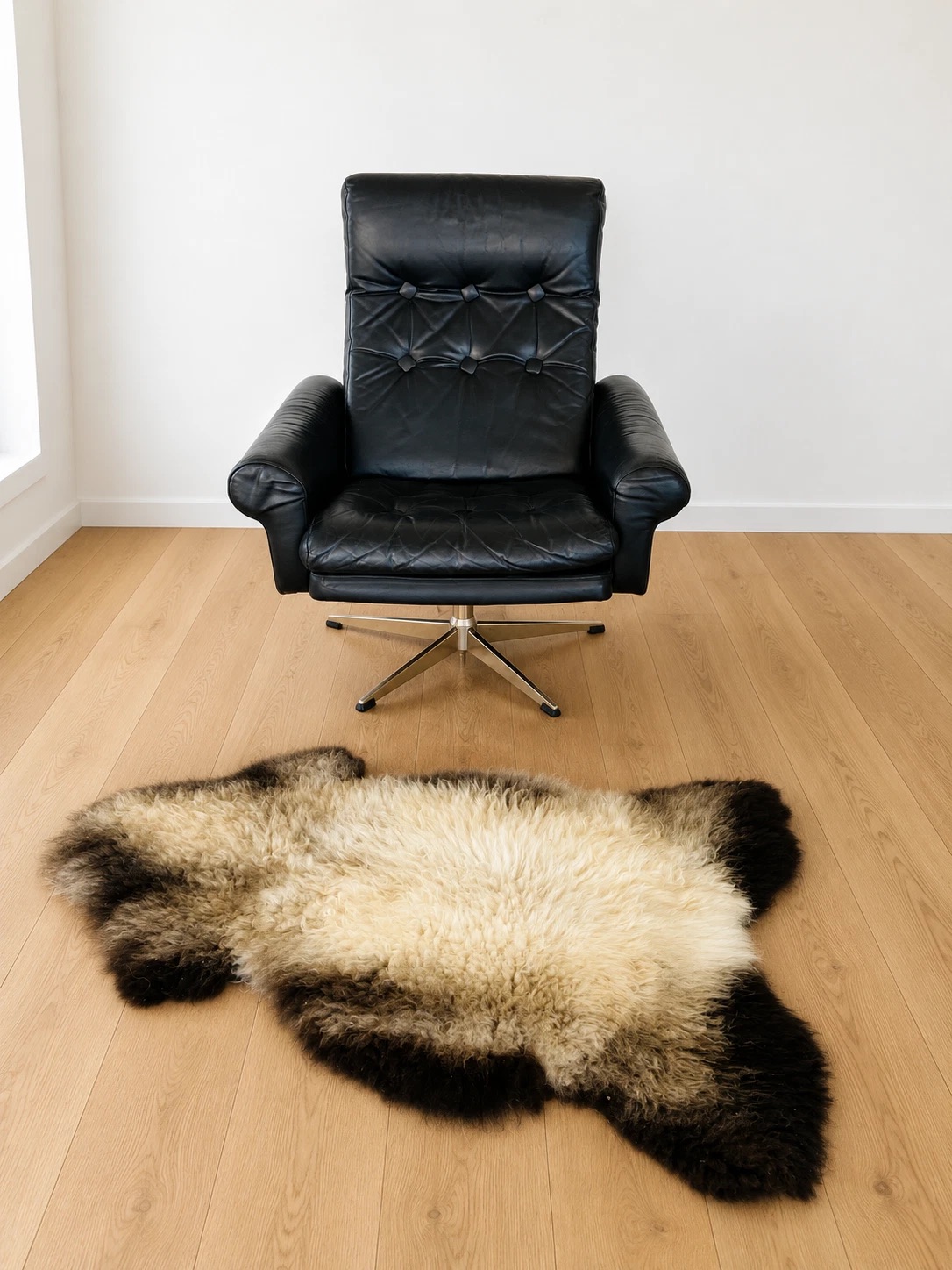 Vintage Danish Mid Century Black Leather swivel Chair 1970'S