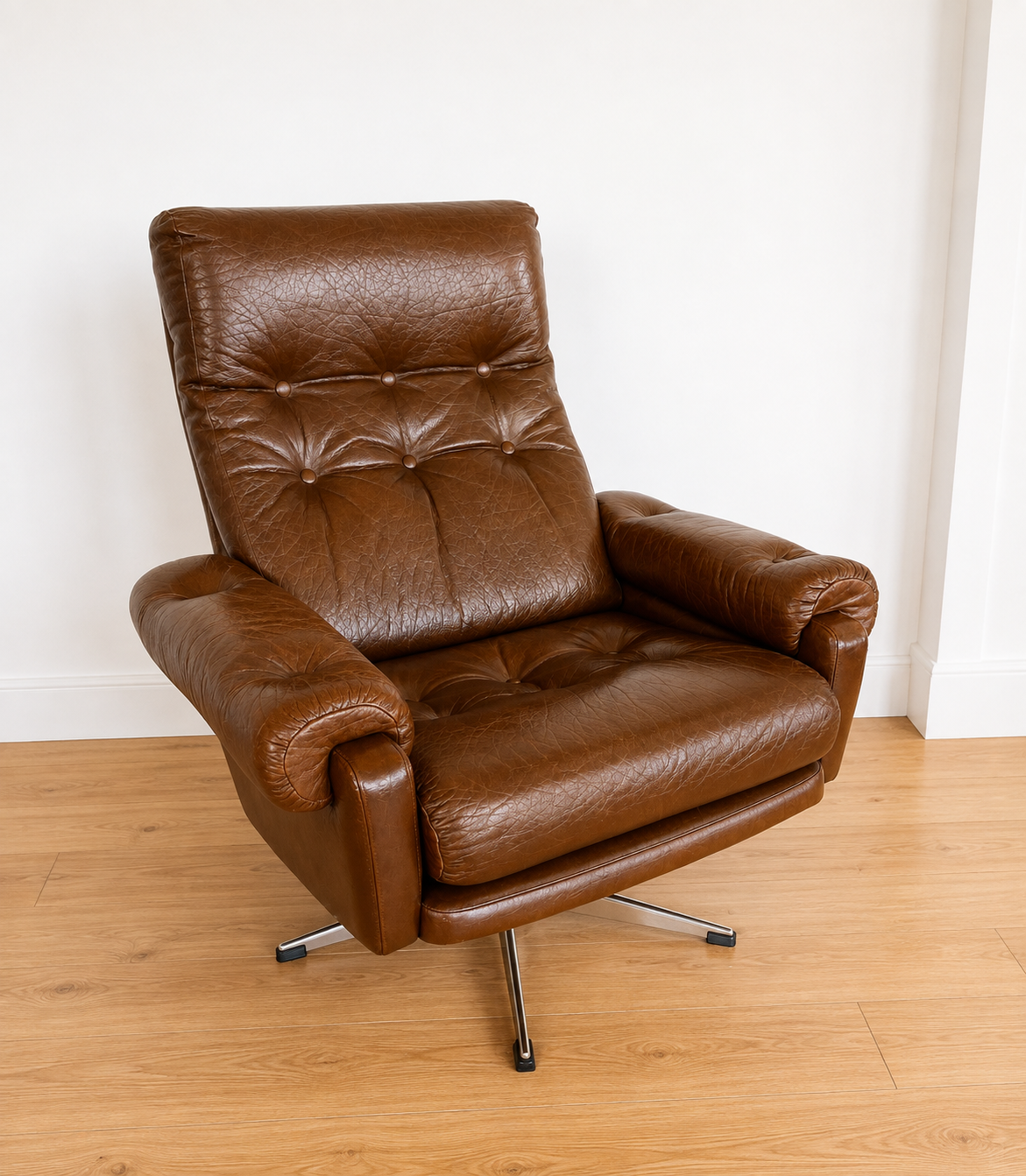 VINTAGE DANISH MID CENTURY BROWN LEATHER SWIVEL CHAIR 1970,s