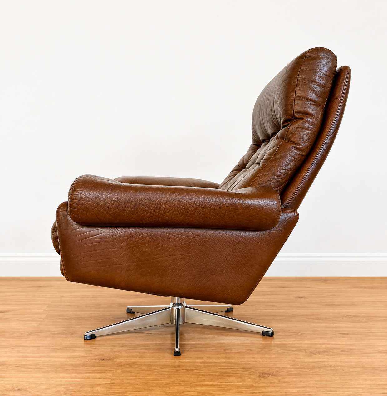 VINTAGE DANISH MID CENTURY BROWN LEATHER SWIVEL CHAIR 1970,s