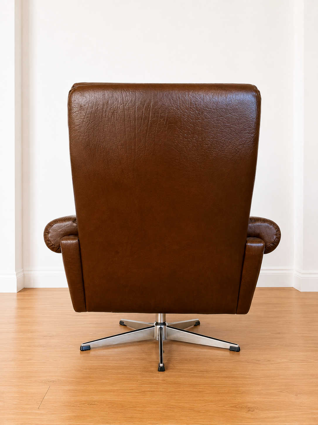 VINTAGE DANISH MID CENTURY BROWN LEATHER SWIVEL CHAIR 1970,s