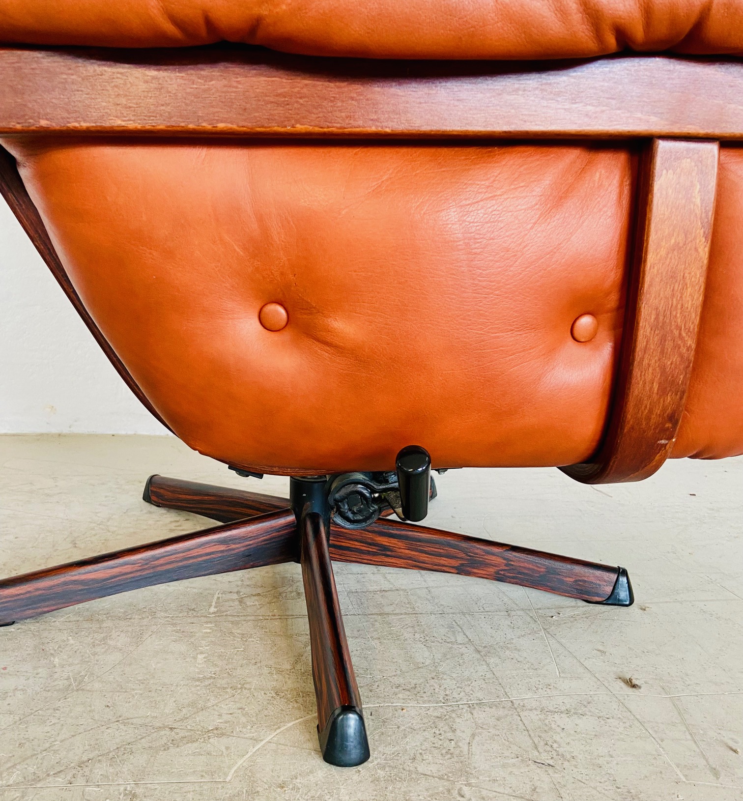 Gote Møbler Vintage Mid Century Reclining Lounge Chair  1970s
