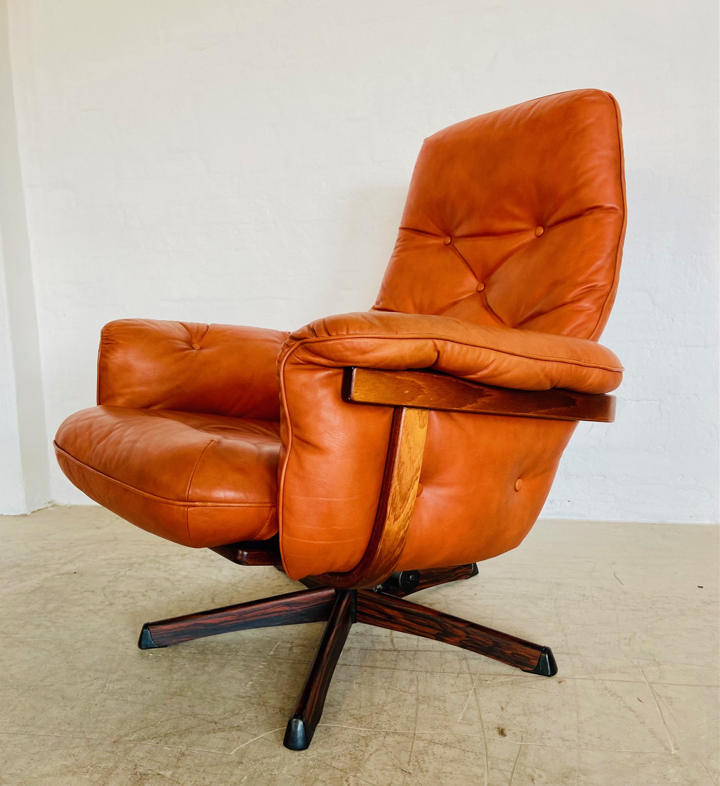 Gote Møbler Vintage Mid Century Reclining Lounge Chair  1970s