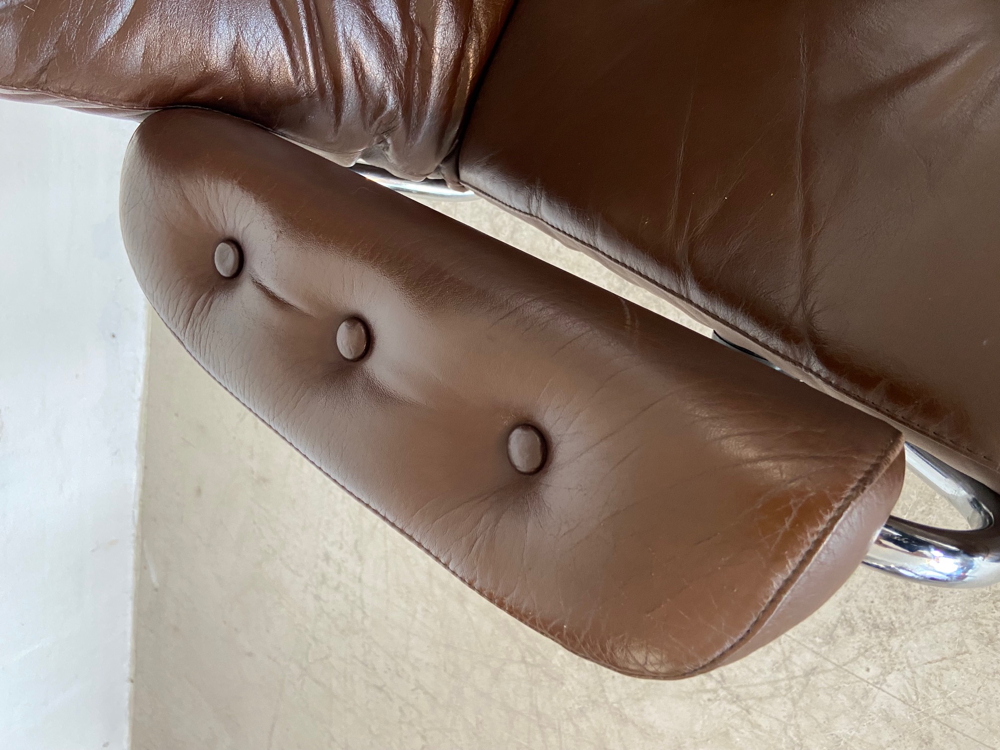 Vintage Brown Leather Ekornes Stressless Reclining Lounge Chair & Stool 1960,s