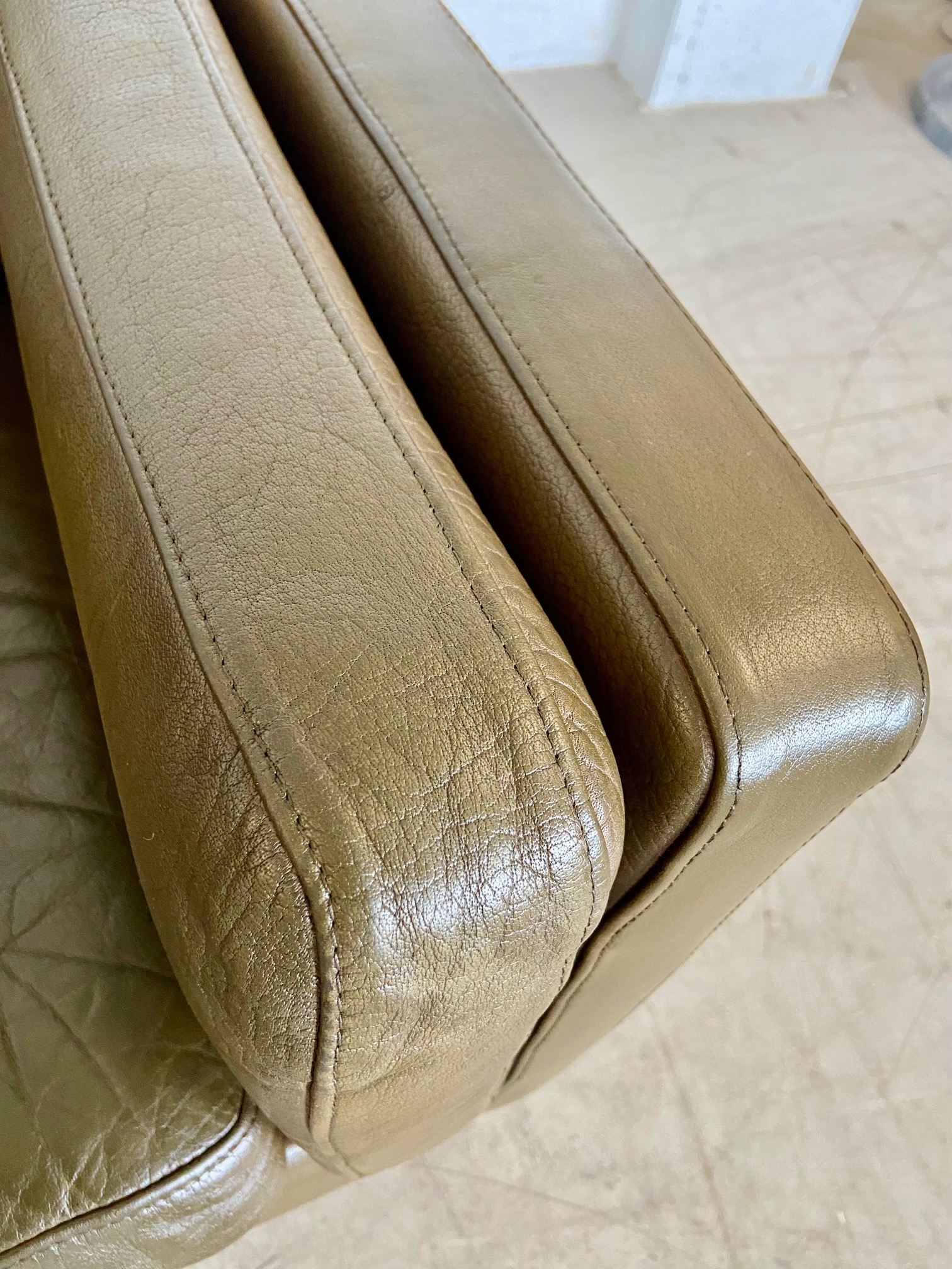 MOGENS HANSEN VINTAGE DANISH MID CENTURY 3 PERSON OLIVE GREEN LEATHER SOFA 1960,s