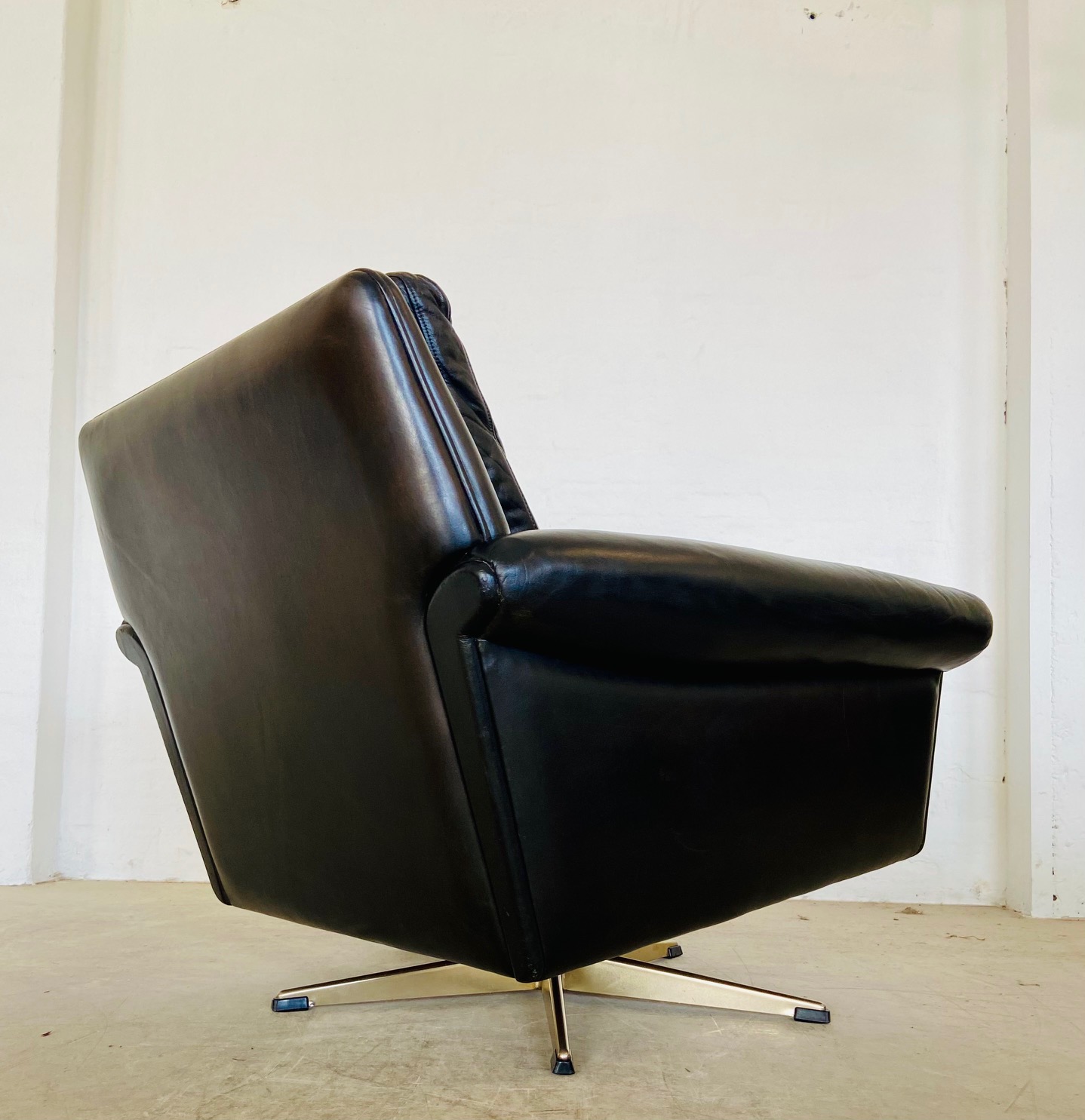 Vintage Danish Mid Century Leather Lounge Chair In Black Leather by G. Thams 1975