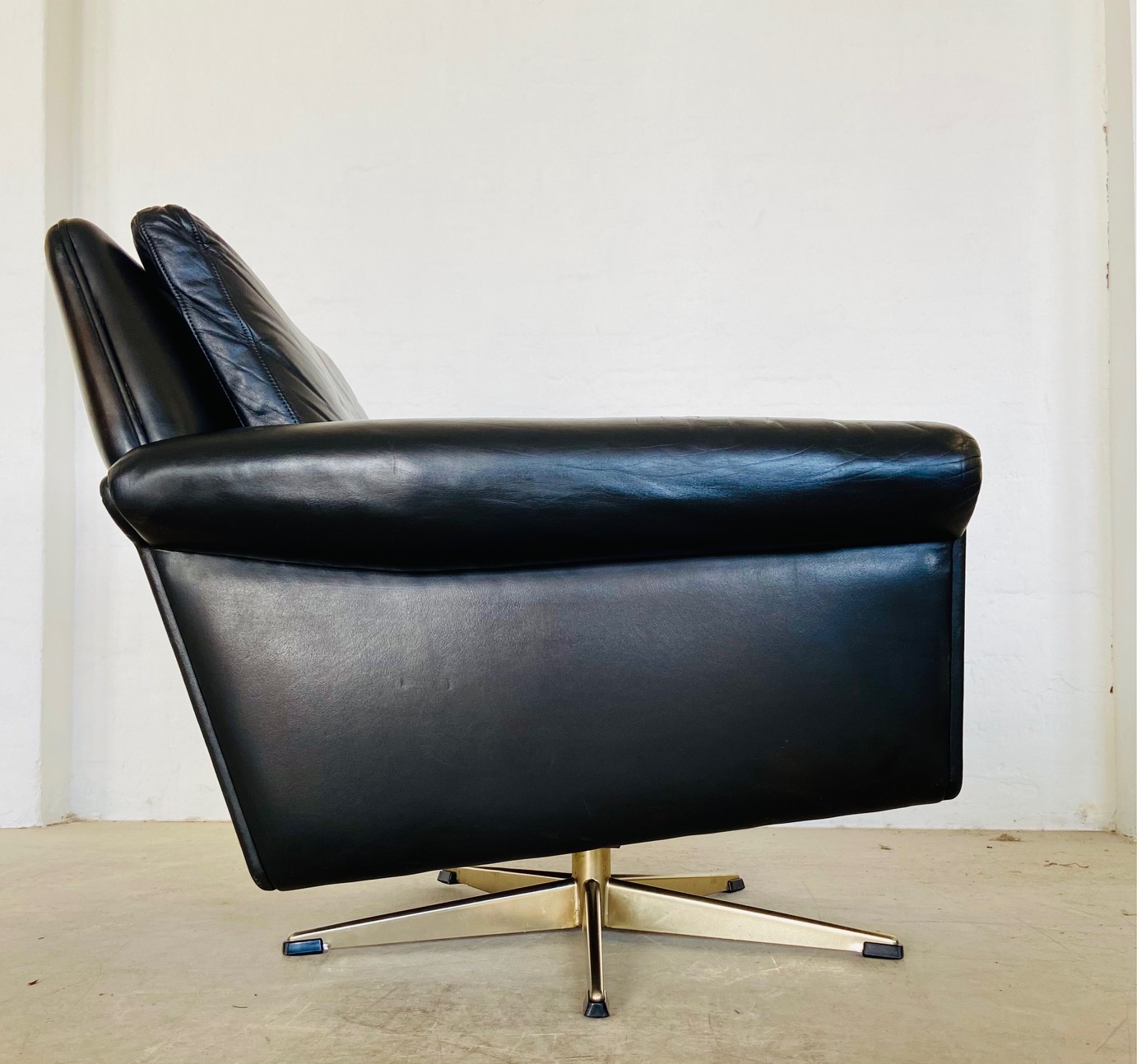 Vintage Danish Mid Century Leather Lounge Chair In Black Leather by G. Thams 1975