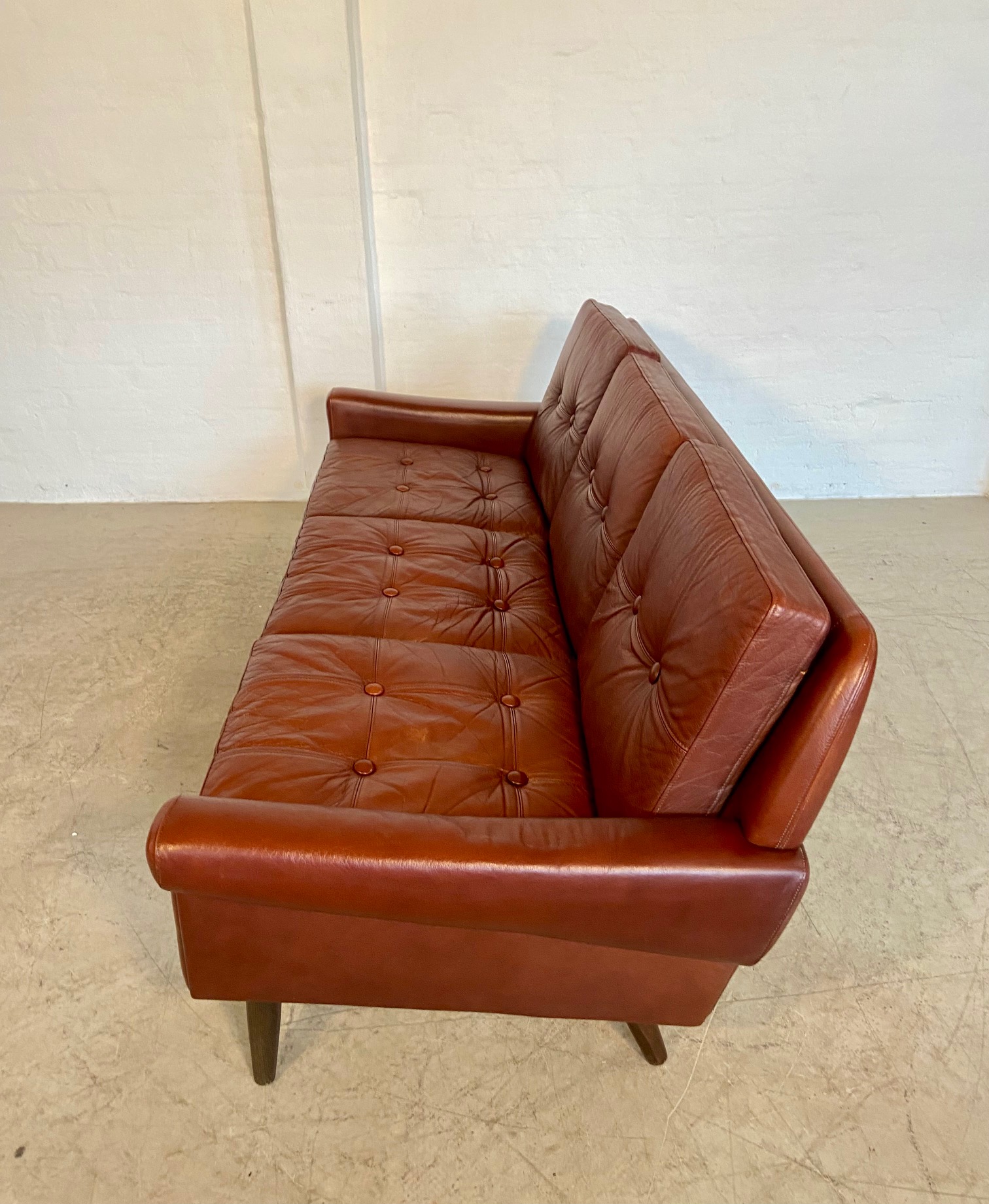 IMG_9486 Vintage Danish Mid Century 3 person sofa in Chestnut Brown Leather 1960,s