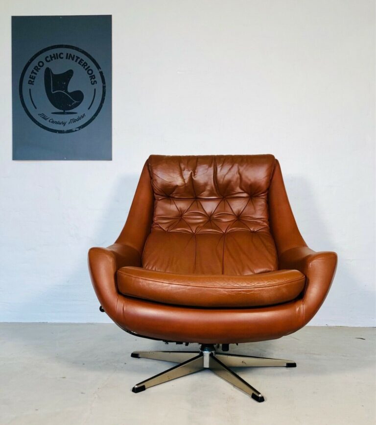 Vintage Danish Mid Century Leather Reclining Lounge Chair In Cognac Leather 1970's