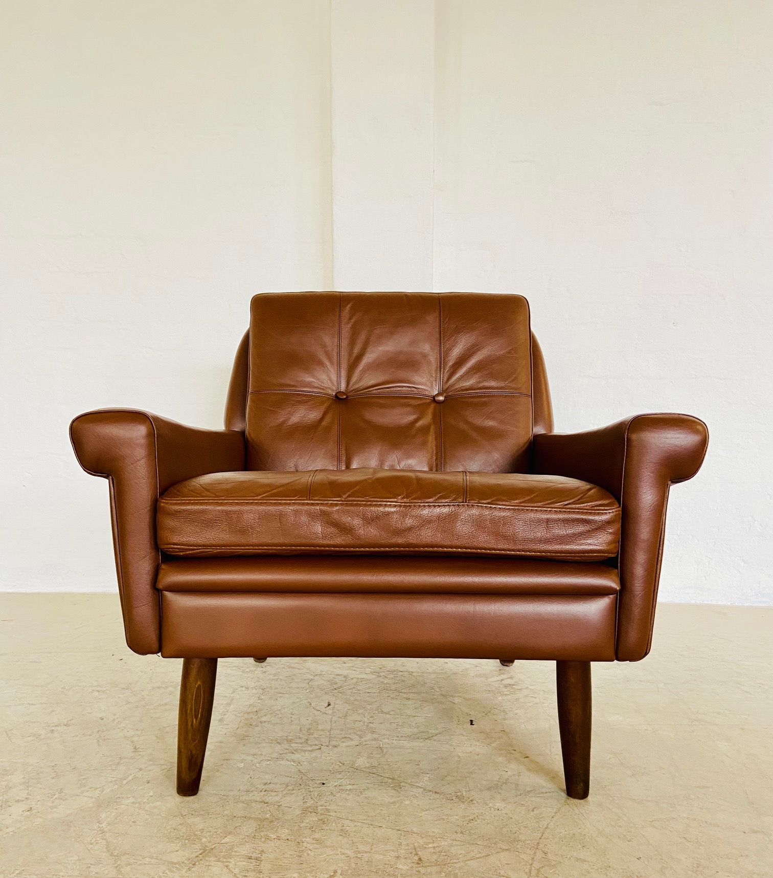 VINTAGE DANISH MID-CENTURY SVEND SKIPPER LOUNGE CHAIR IN  COGNAC LEATHER