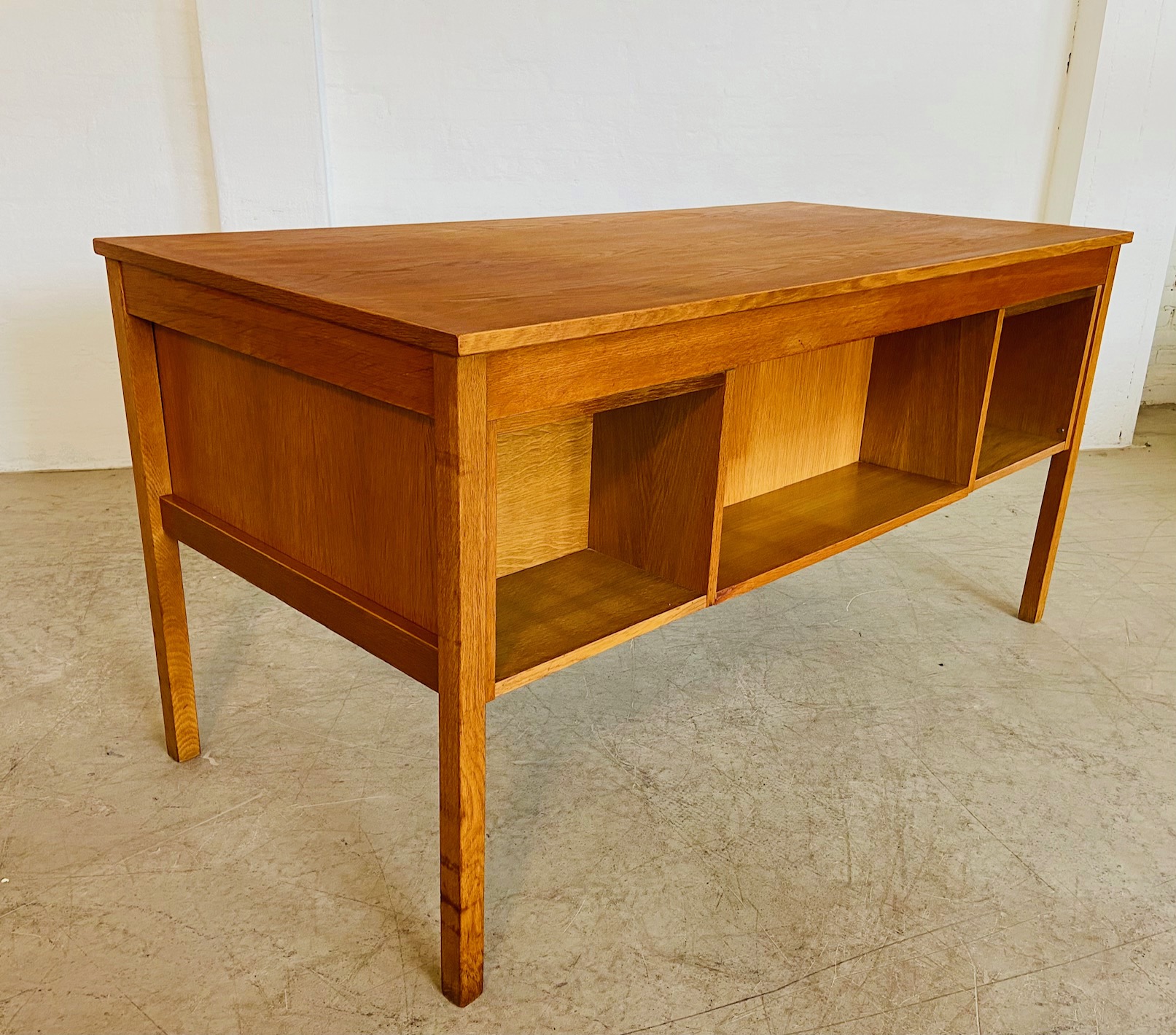 IMG_9437 VINTAGE RETRO DANISH MID CENTURY OAK DESK BY DOMINO MØBLER 1960
