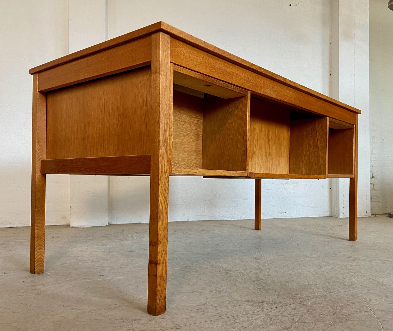 IMG_9438 VINTAGE RETRO DANISH MID CENTURY OAK DESK BY DOMINO MØBLER 1960