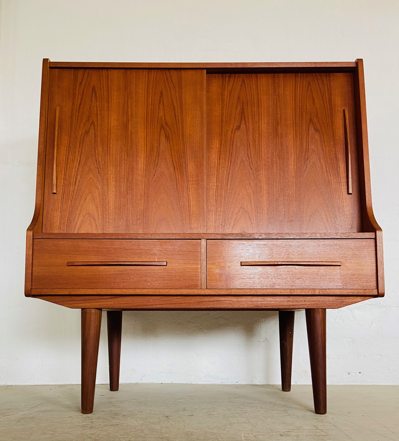 Vintage Danish Mid Century Teak/Bar Cabinet  1960
