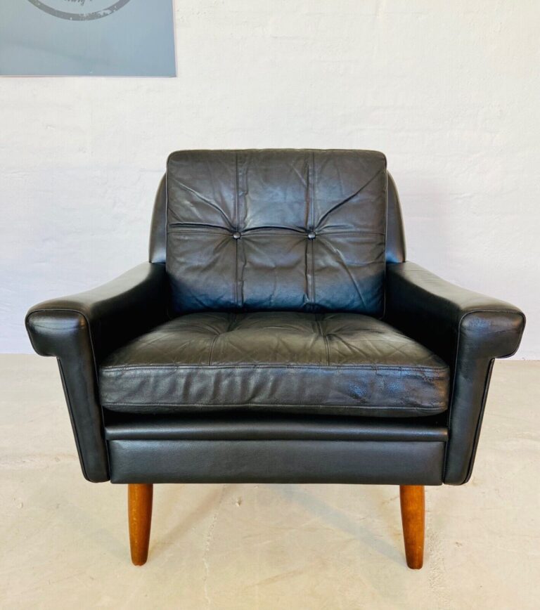 Vintage Danish Mid Century Svend Skipper Lounge Chair In Black Leather