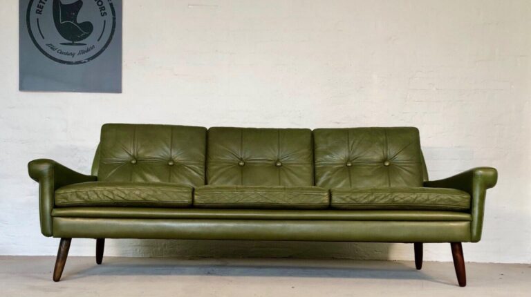 Vintage Danish Mid Century Svend Skipper 3 Person Sofa In Olive Green Leather