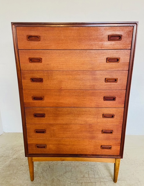 VINTAGE DANISH MID CENTURY TALLBOY CHEST OF DRAWERS by BORGE MOGENSEN 1960,s