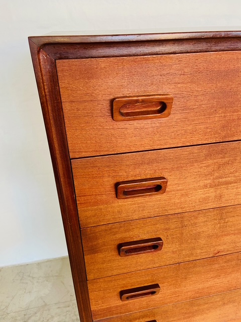 VINTAGE DANISH MID CENTURY TALLBOY CHEST OF DRAWERS by BORGE MOGENSEN 1960,s