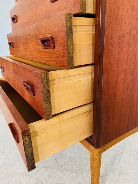 VINTAGE DANISH MID CENTURY TALLBOY CHEST OF DRAWERS by BORGE MOGENSEN 1960,s
