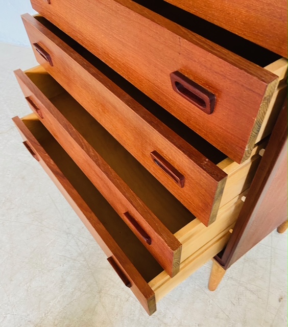 VINTAGE DANISH MID CENTURY TALLBOY CHEST OF DRAWERS by BORGE MOGENSEN 1960,s