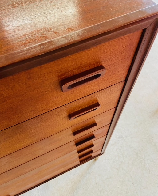 VINTAGE DANISH MID CENTURY TALLBOY CHEST OF DRAWERS by BORGE MOGENSEN 1960,s