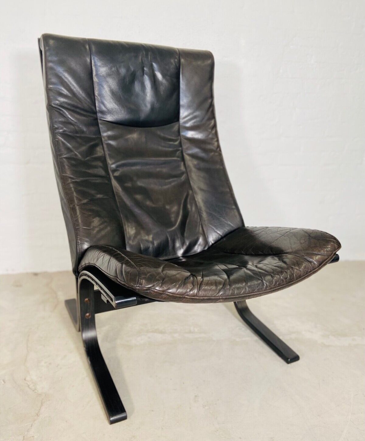Vintage Norwegian Mid Century Leather Chaise Lounge Chair By Ingmar Relling