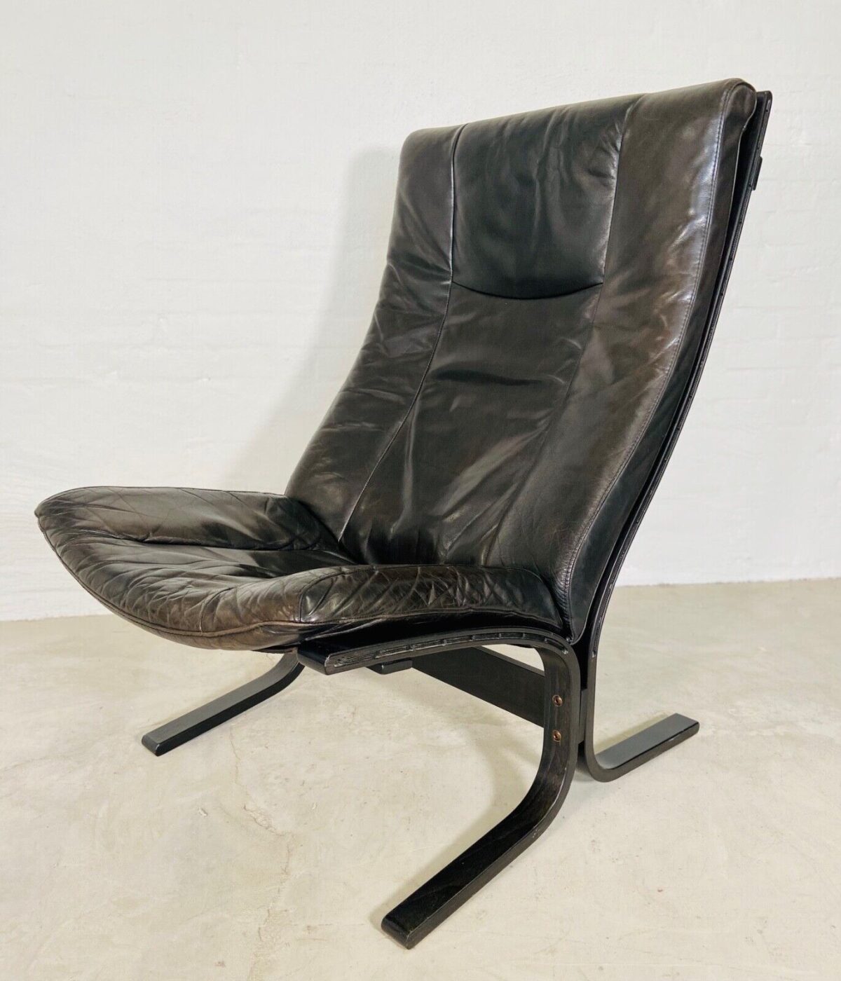 Vintage Norwegian Mid Century Leather Chaise Lounge Chair By Ingmar Relling